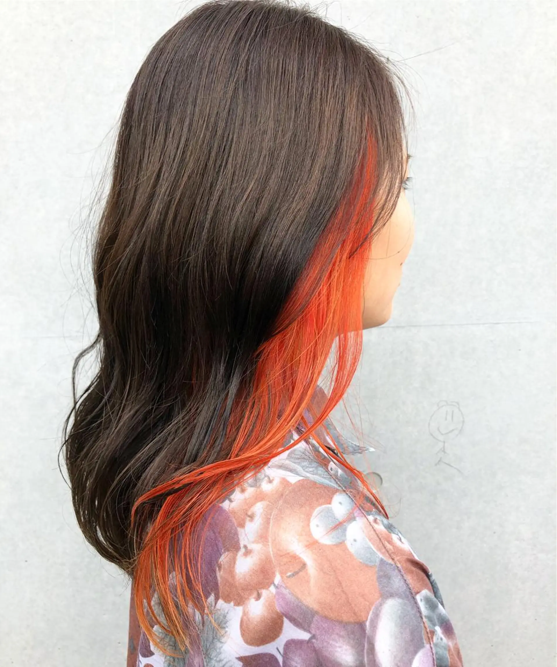 セミロング カラー インナーカラー オレンジ カット ヘアカラー edge.所属・くまがい みゆ【edge.】のヘアスタイル