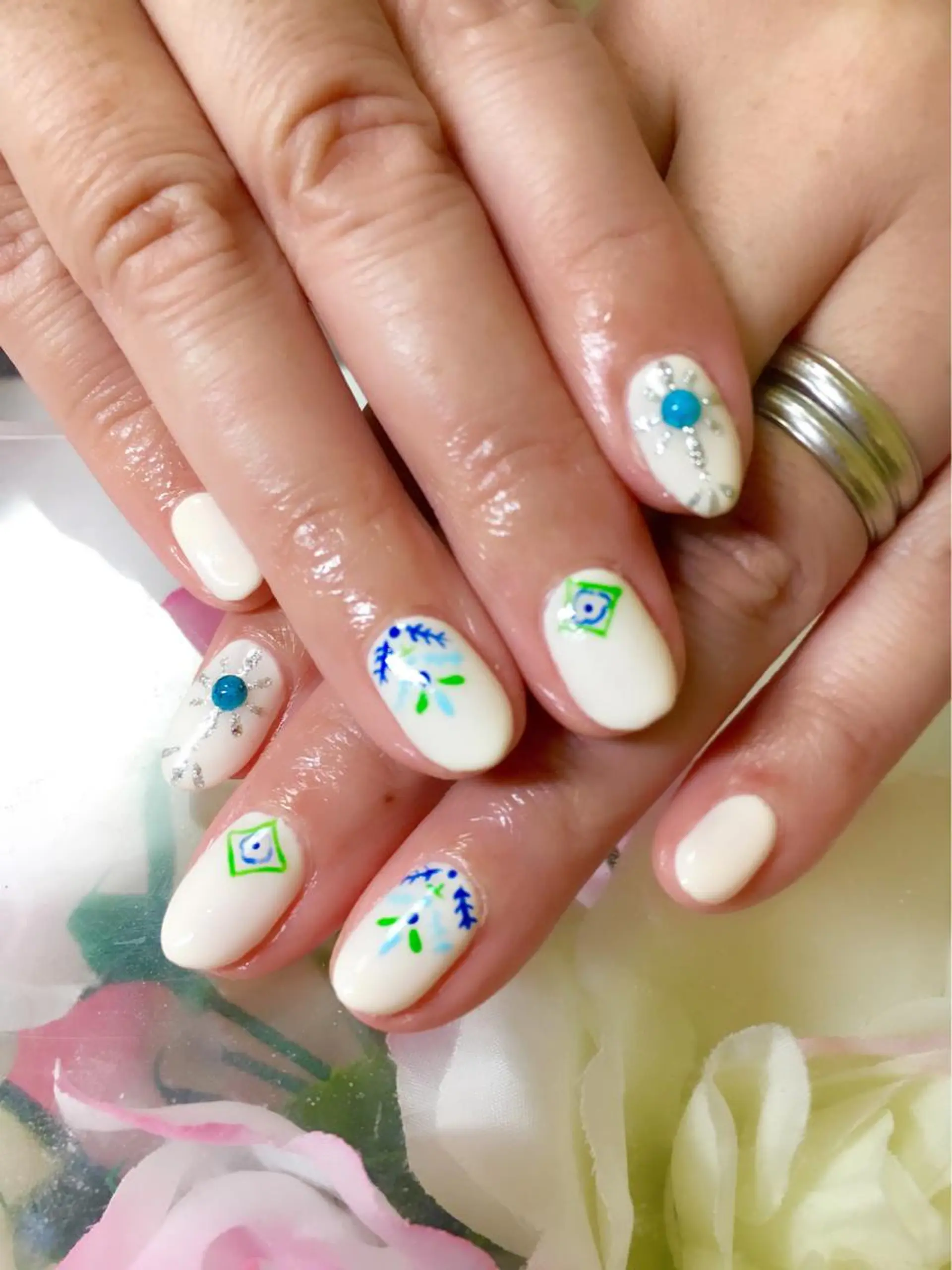 ネイル フットネイル ジェルネイル 持ち込み パラジェル 冬ネイル clover nailのネイルデザイン