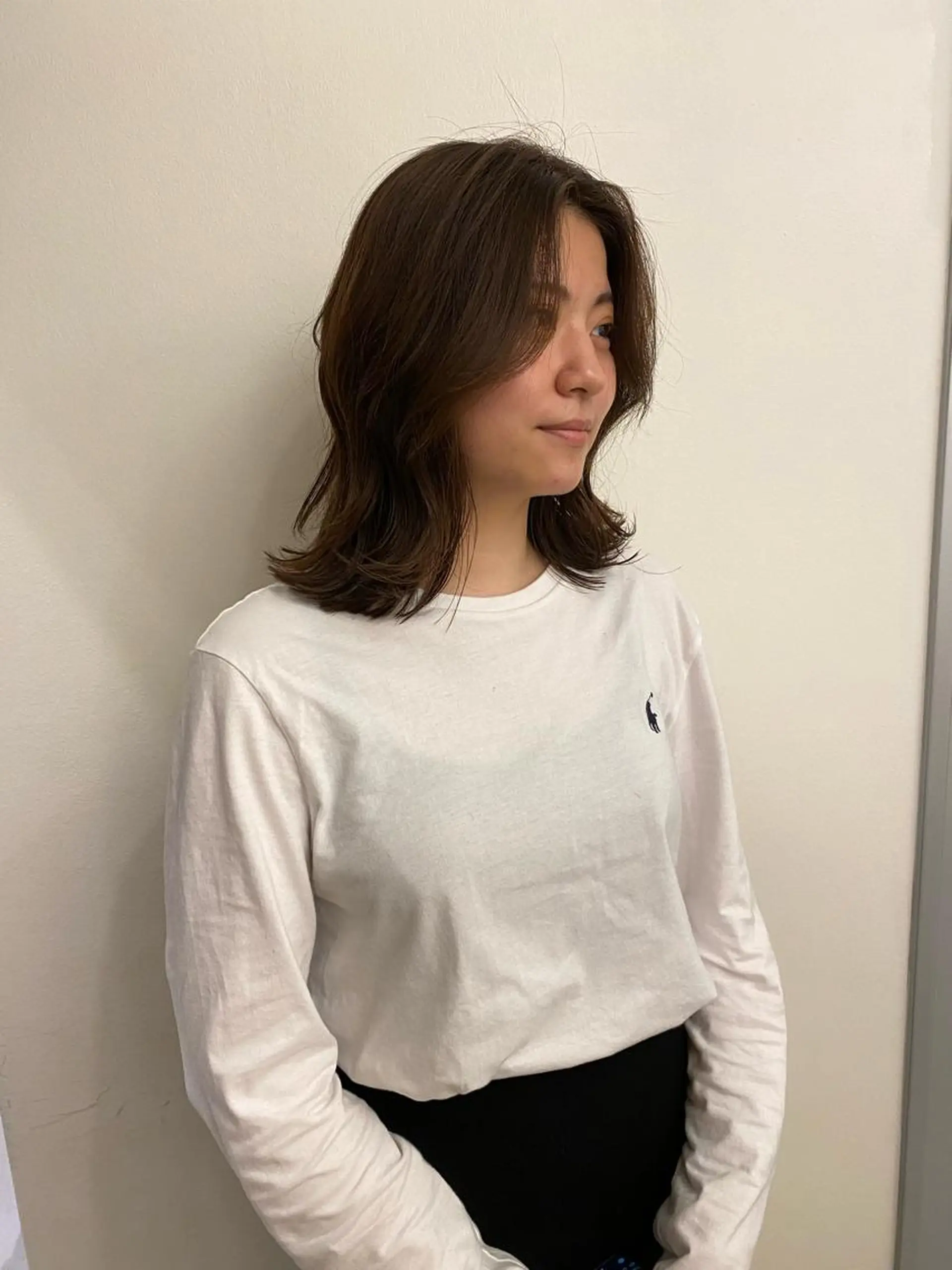 ミディアム カラー くびれヘア 吉田 光佑のヘアスタイル