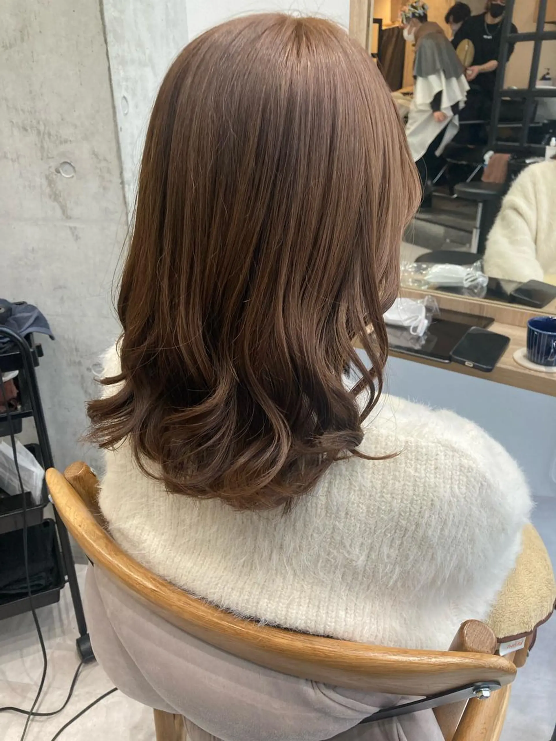 ミディアム ✨色持ちの良い艶 カラー✨蟹江真世のヘアスタイル