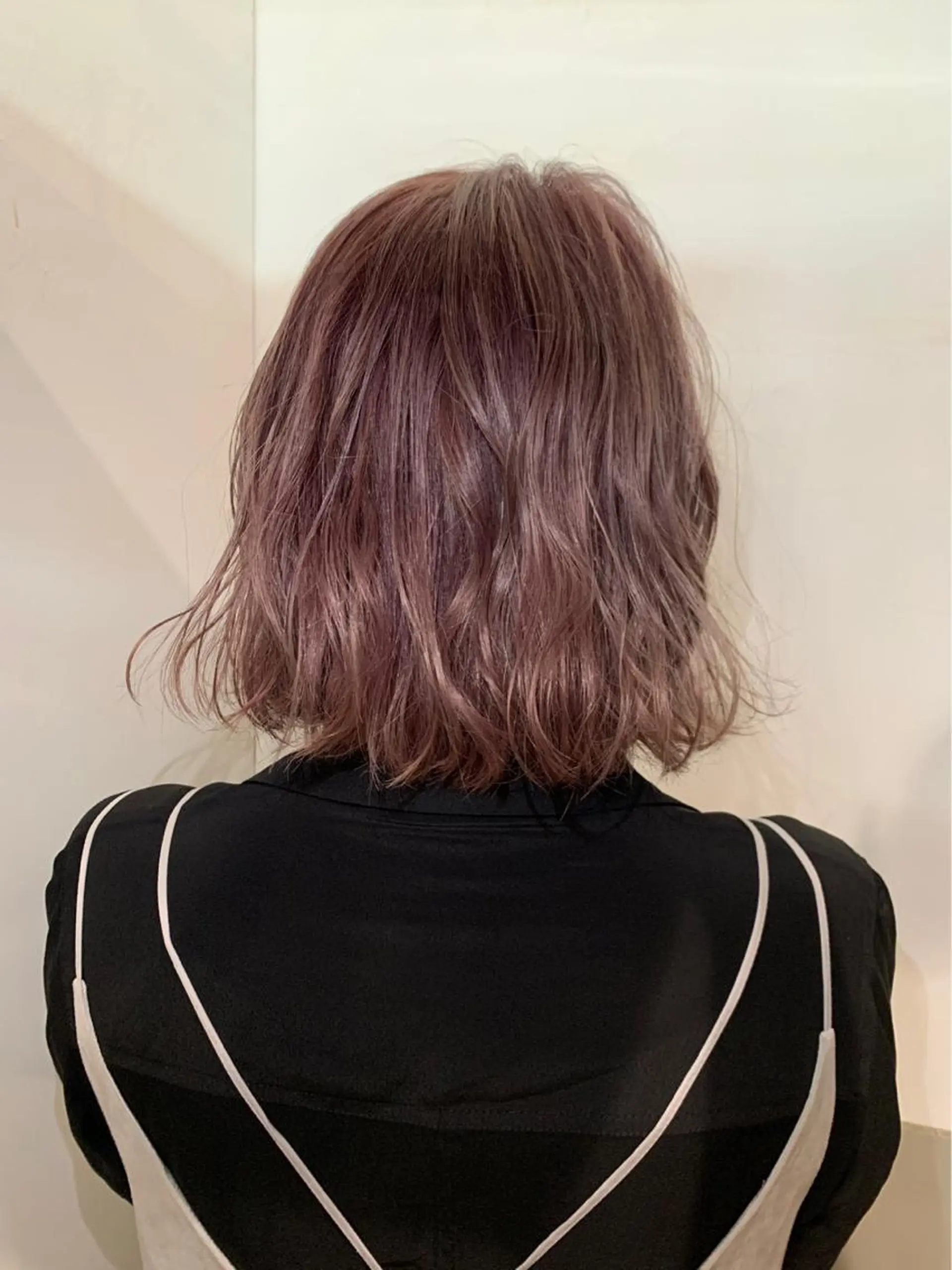 ミディアム カラー ピンクカラー バイオレットカラー 古屋 花織のヘアスタイル