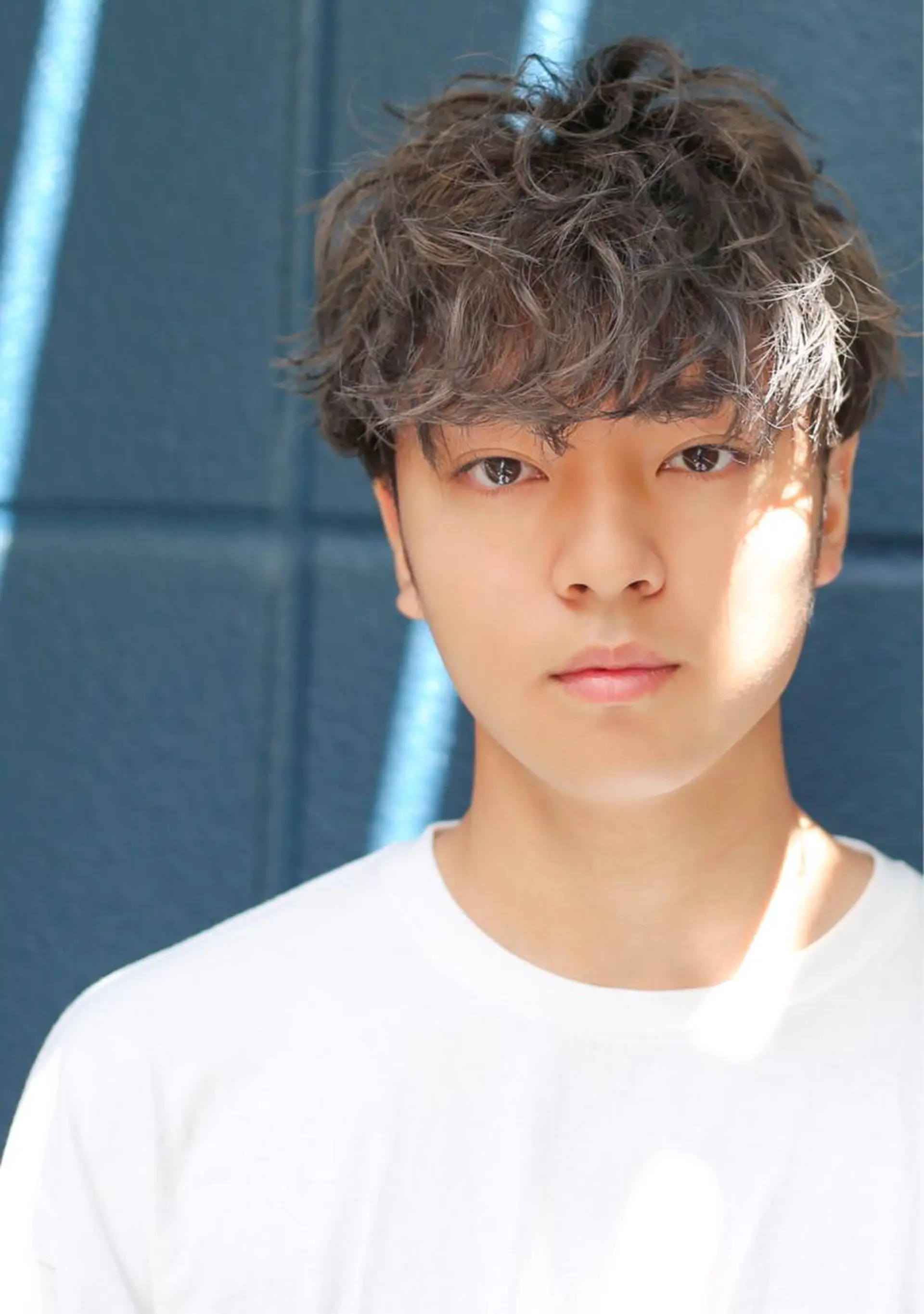 ショート カラー パーマ ヘアアレンジ メンズ ネイル マツエク・マツパ メンズバレイヤージュ メンズブリーチ ビジネス センターパート フェードカット 髪質改善🇰🇷 レイヤーカット/梅田のヘアスタイル