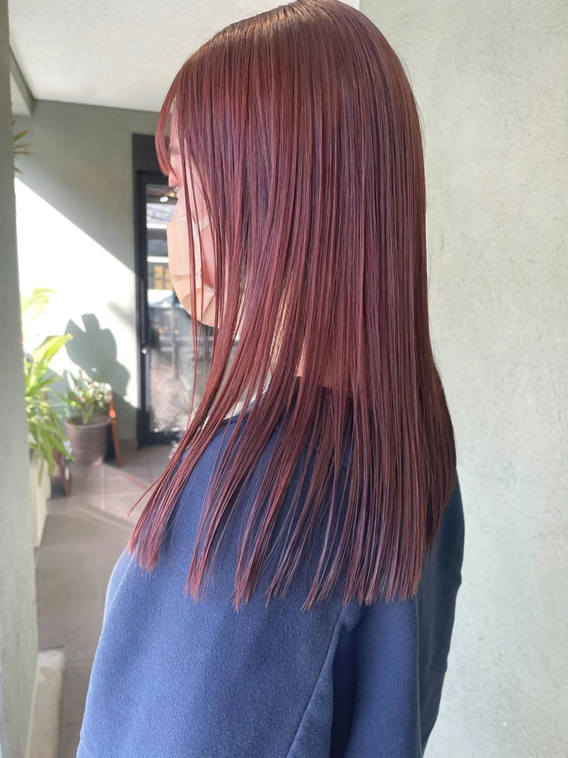 ミディアム カラー ベージュカラー ピンクカラー ピンクベージュ カット ヘアカラー 縮毛矯正 HIROKI ” stylistのヘアスタイル