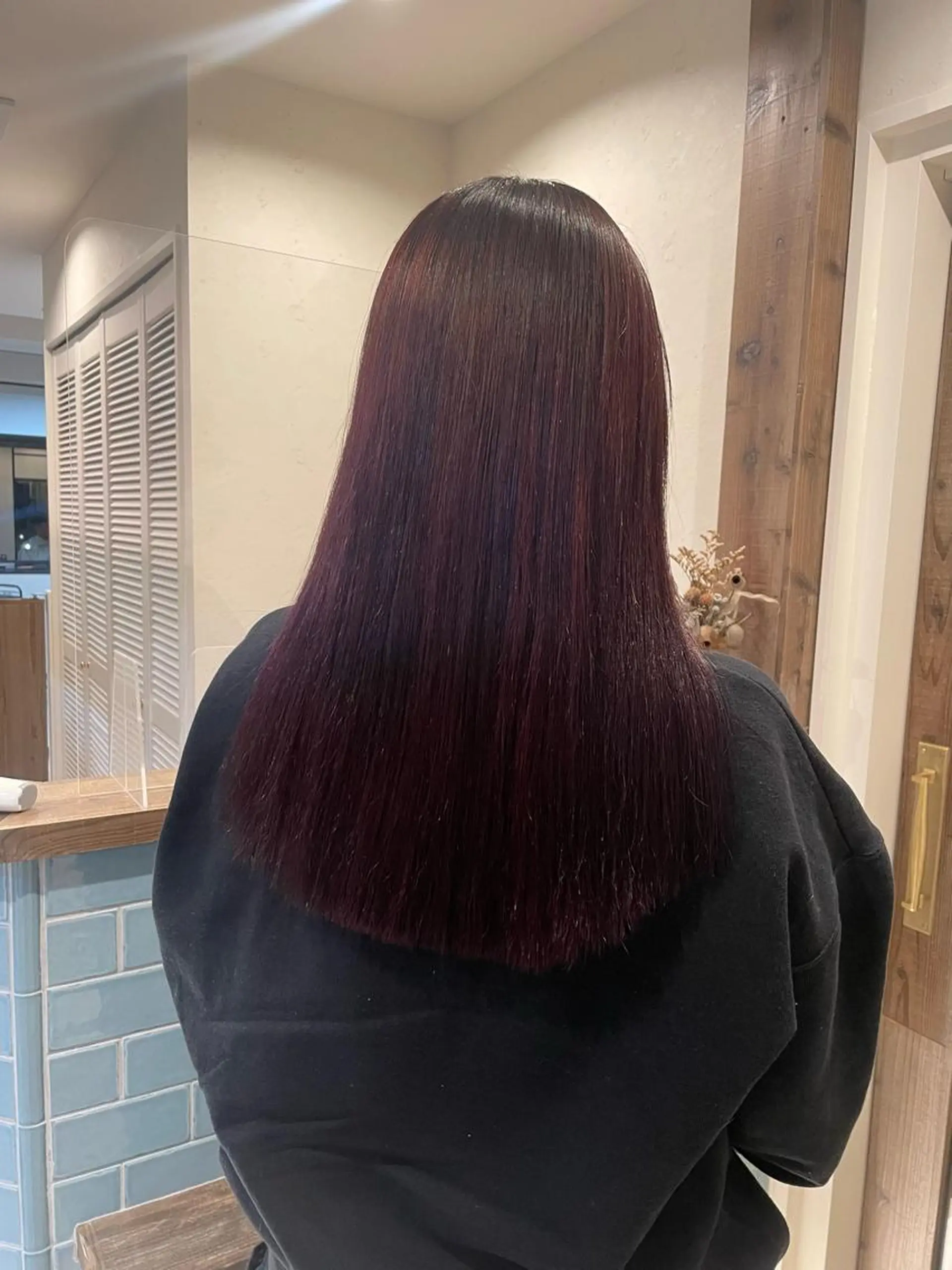 ロング カラー 渋谷 留菜のヘアスタイル