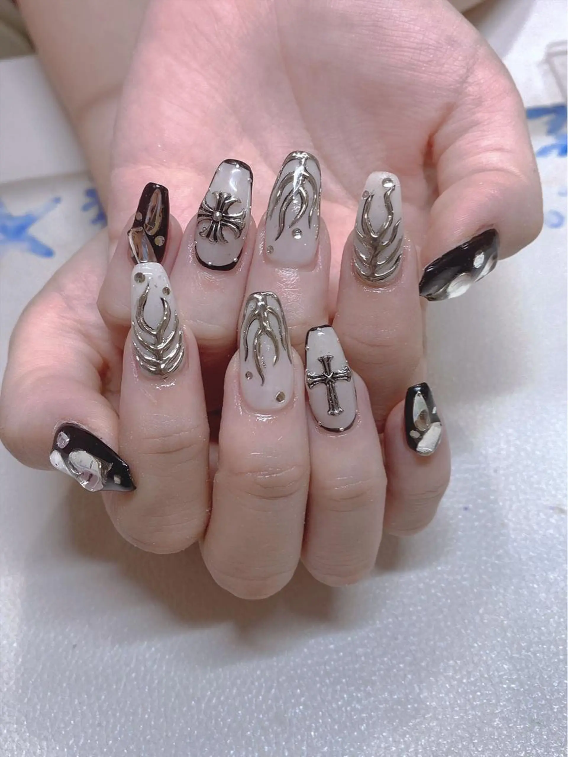 ネイル 長さだし専門店 M2　rikaのネイルデザイン