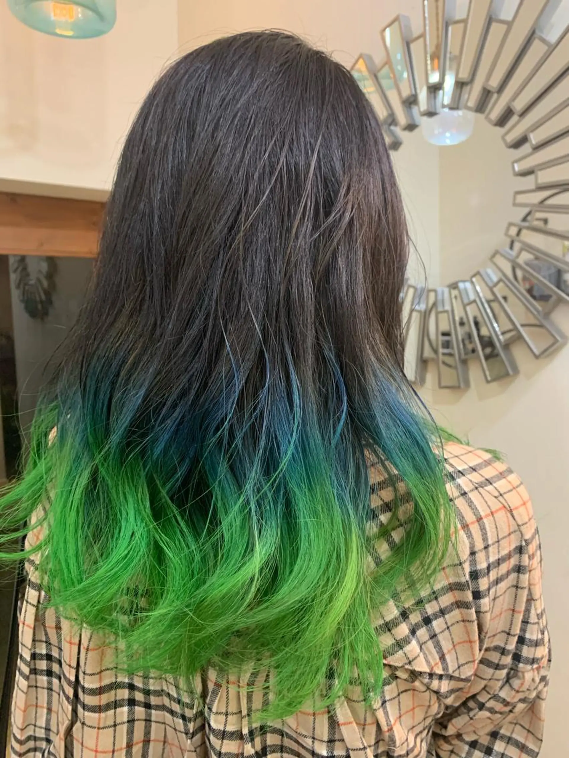 セミロング おおたけ あゆみのヘアスタイル