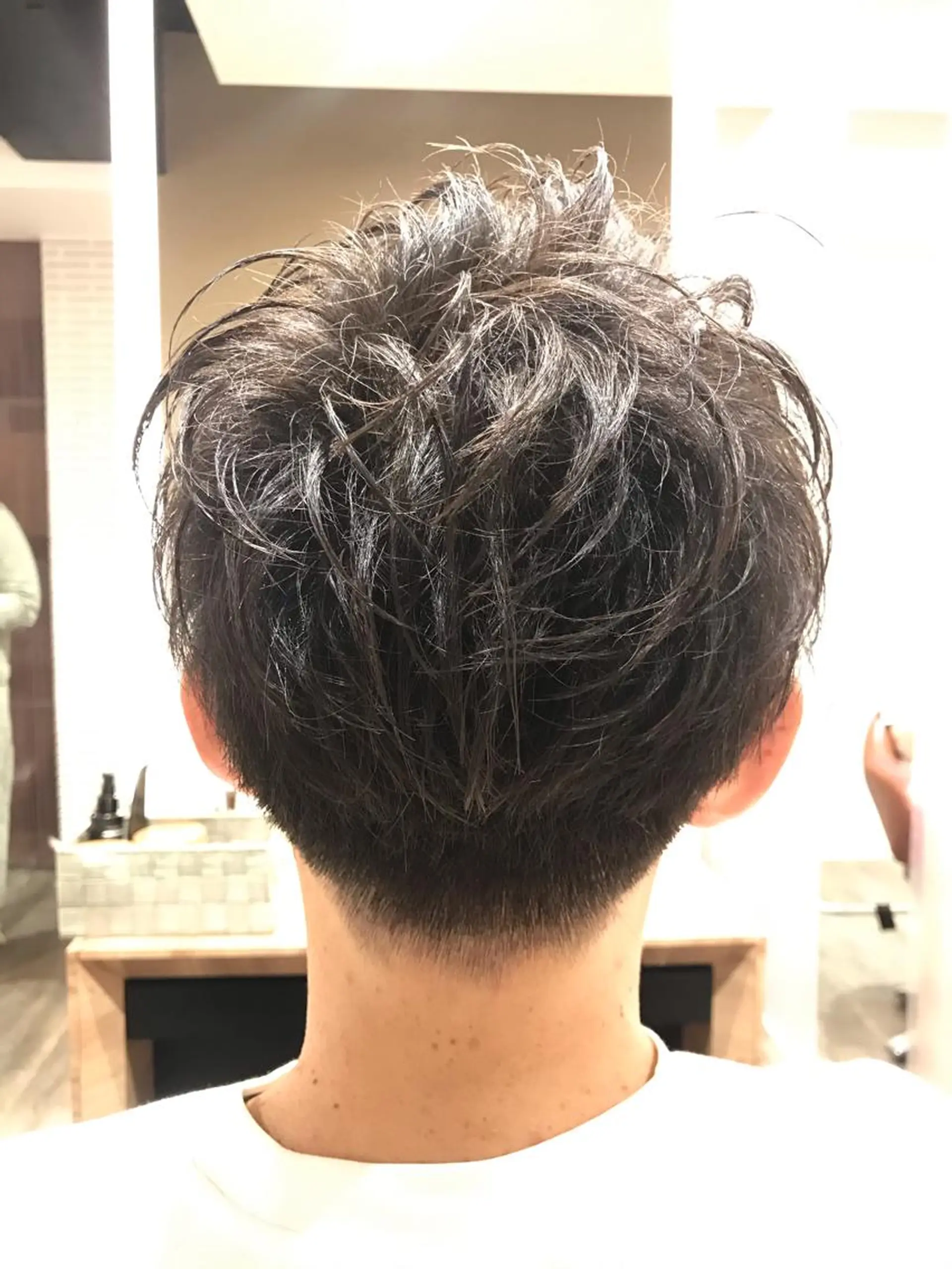 ショート メンズ 刈り上げ 限定クーポン 💕大量更新ブリーチのヘアスタイル