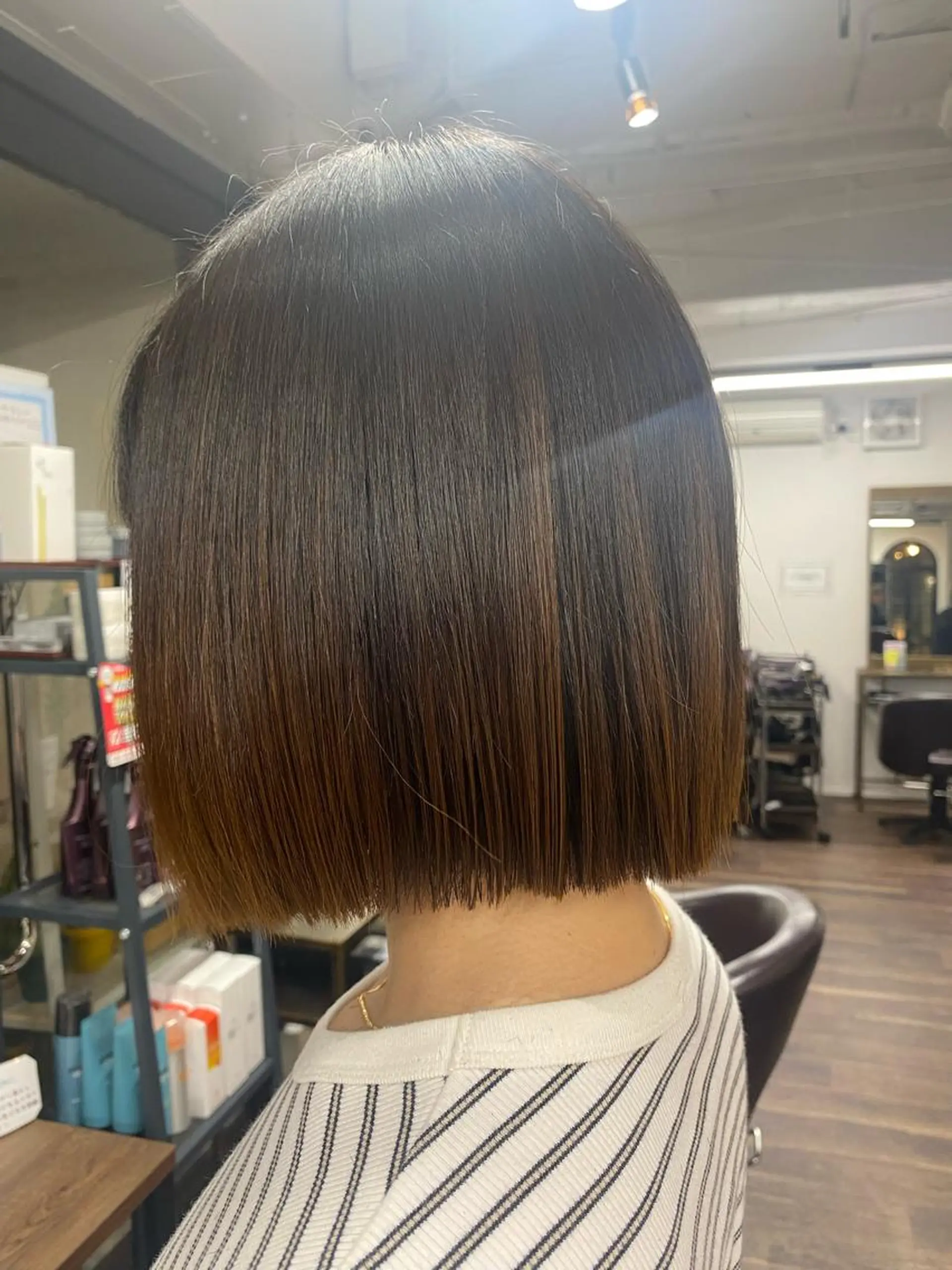 ミディアム カラー ヘアアレンジ アッシュ アッシュグレー アッシュグレージュ バレイヤージュ ミストバング カット トリートメント 🌟🍒ハイトーン 韓国ヘア/ユウミのヘアスタイル