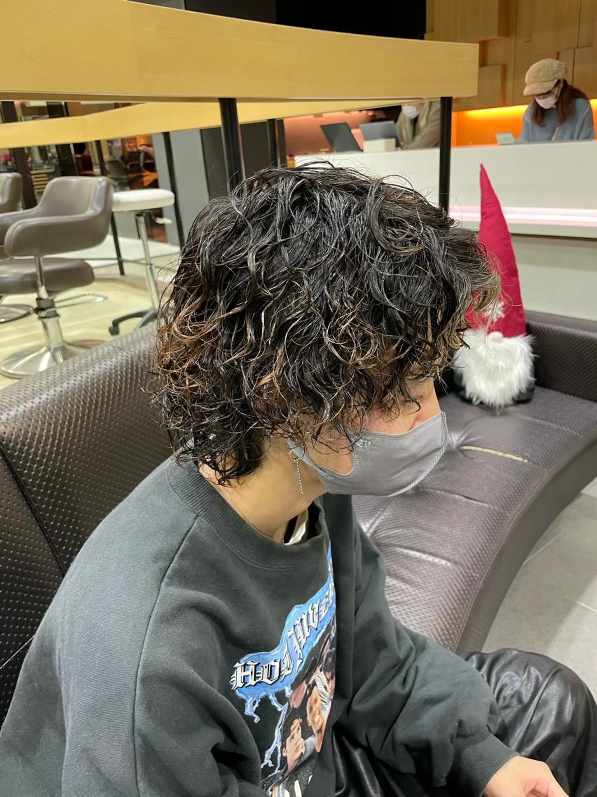 パーマ メンズ ウルフ/センタ- パート【ナナミ】のヘアスタイル