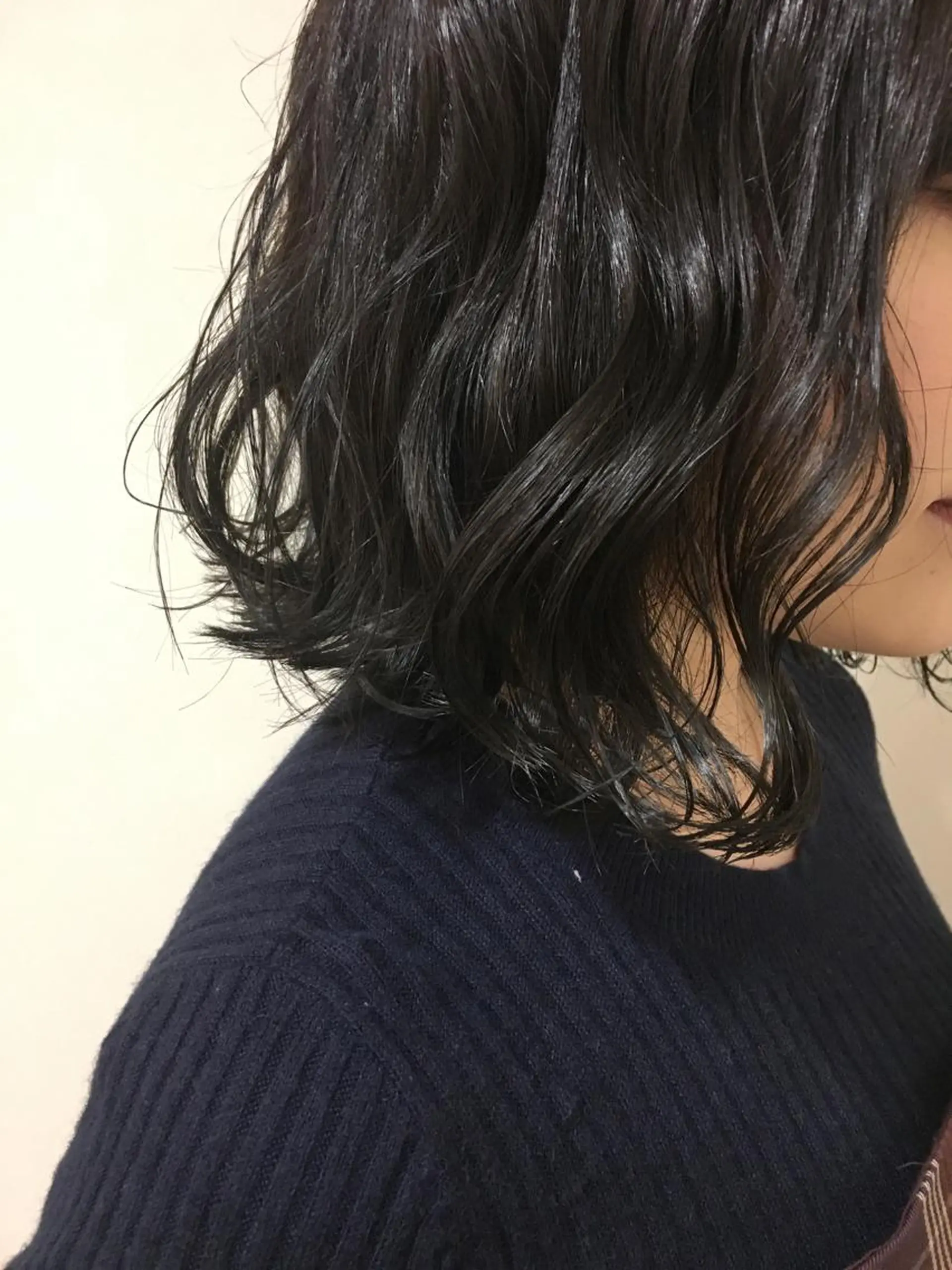 カラー 工藤 綾華のヘアスタイル