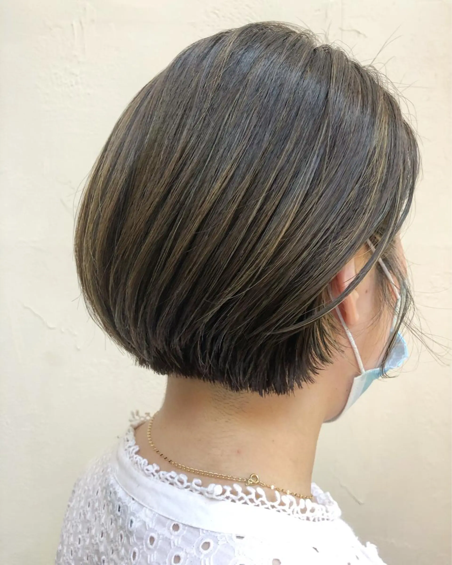 ショート カラー ハイライトカラー ハイライト ショートヘア luve heart's And Be  minamisemba所属・脇坂 佳世の眉毛・アイブロウイメージ