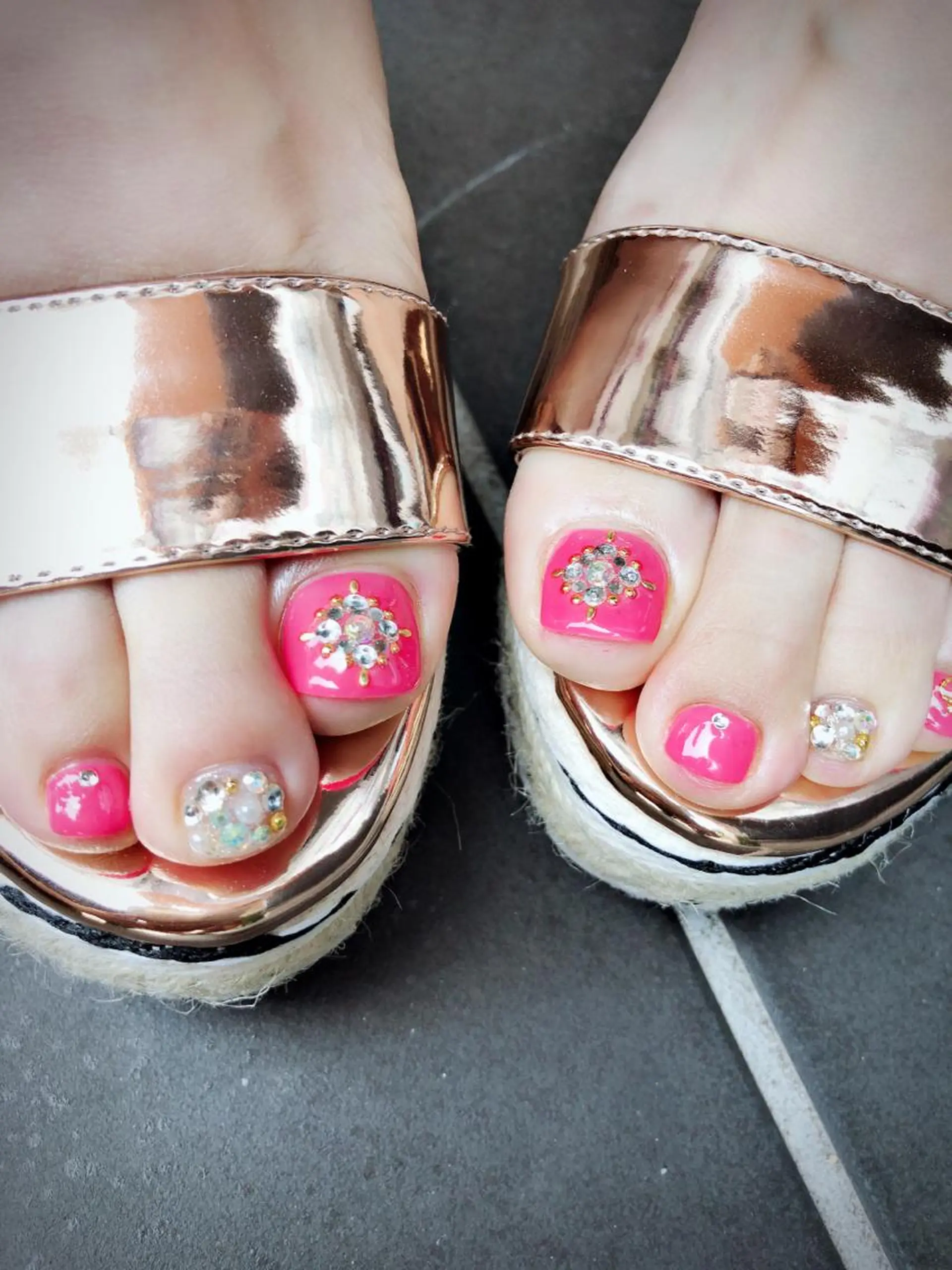 ネイル ピンク フットネイル * haruのネイルデザイン