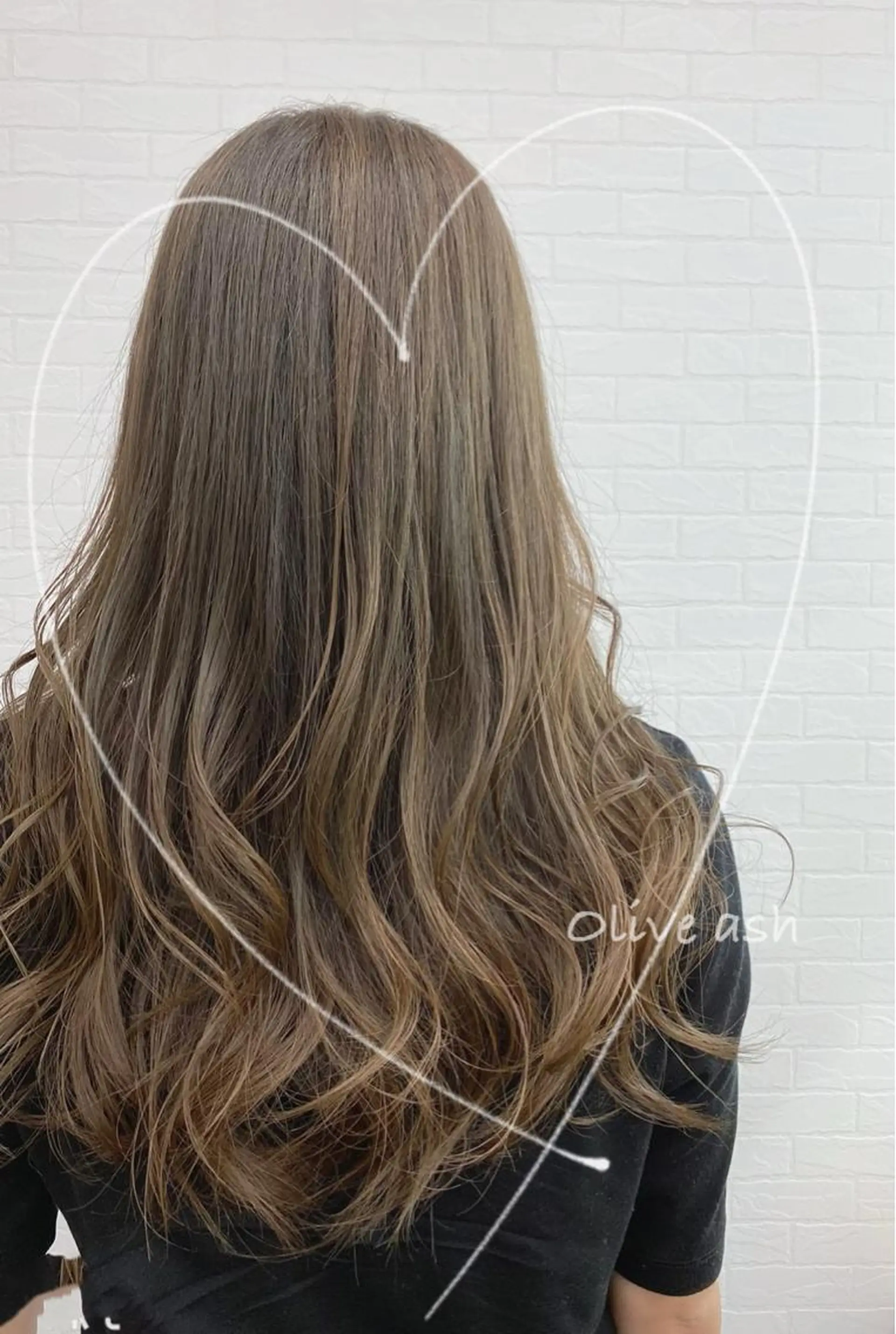 セミロング カラー 透明感カラー オリーブカラー GRANLUSSO 〜グランルッソ駅前店所属・木口 嘉美のヘアスタイル