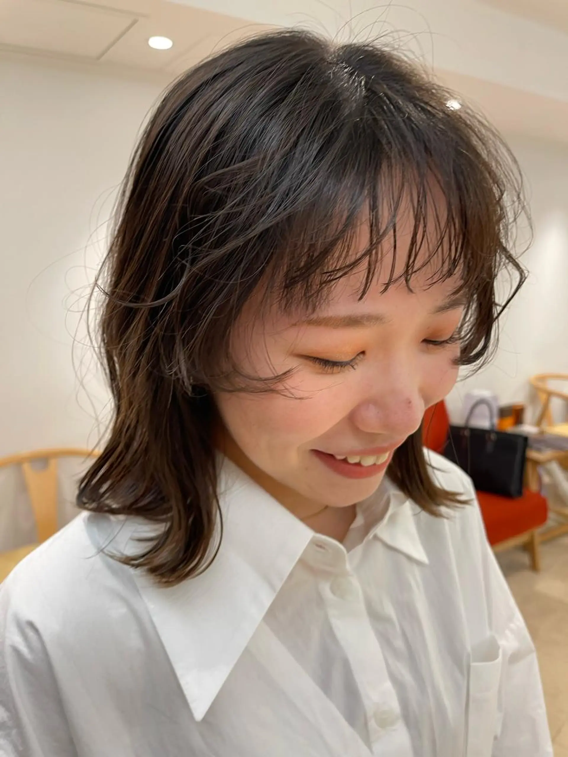 ミディアム カラー 小林 瑚白のヘアスタイル