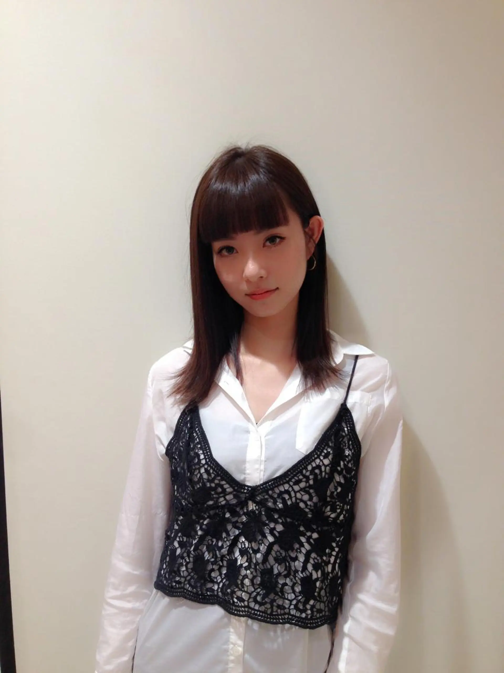 セミロング 外ハネヘア graxi'    グラシー所属・ブリーチ/ハイトーン SERINAのヘアスタイル