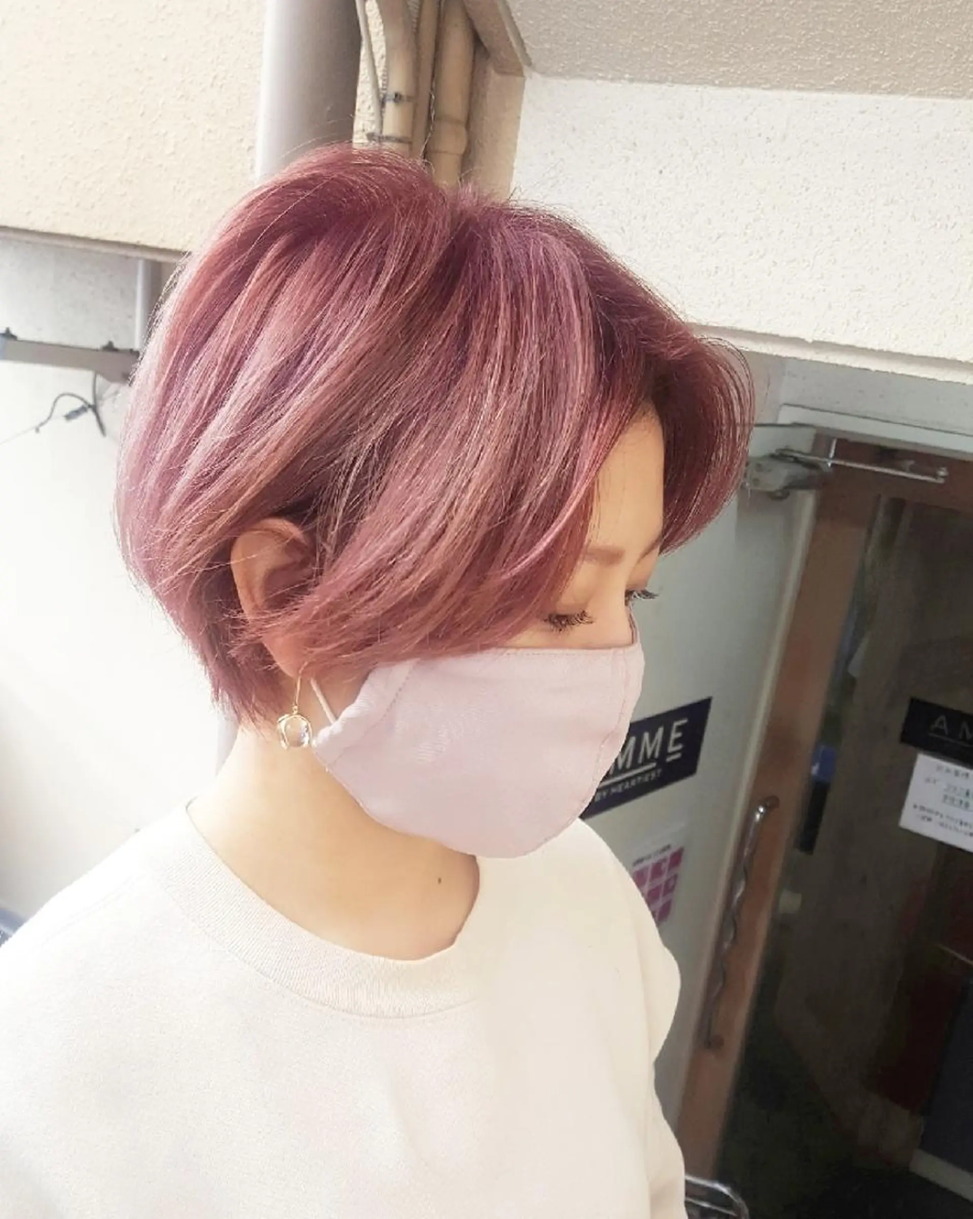 ショート カラー ブリーチ カット ヘアカラー トリートメント 🔳髪質改善🔳 岡本陽のヘアスタイル