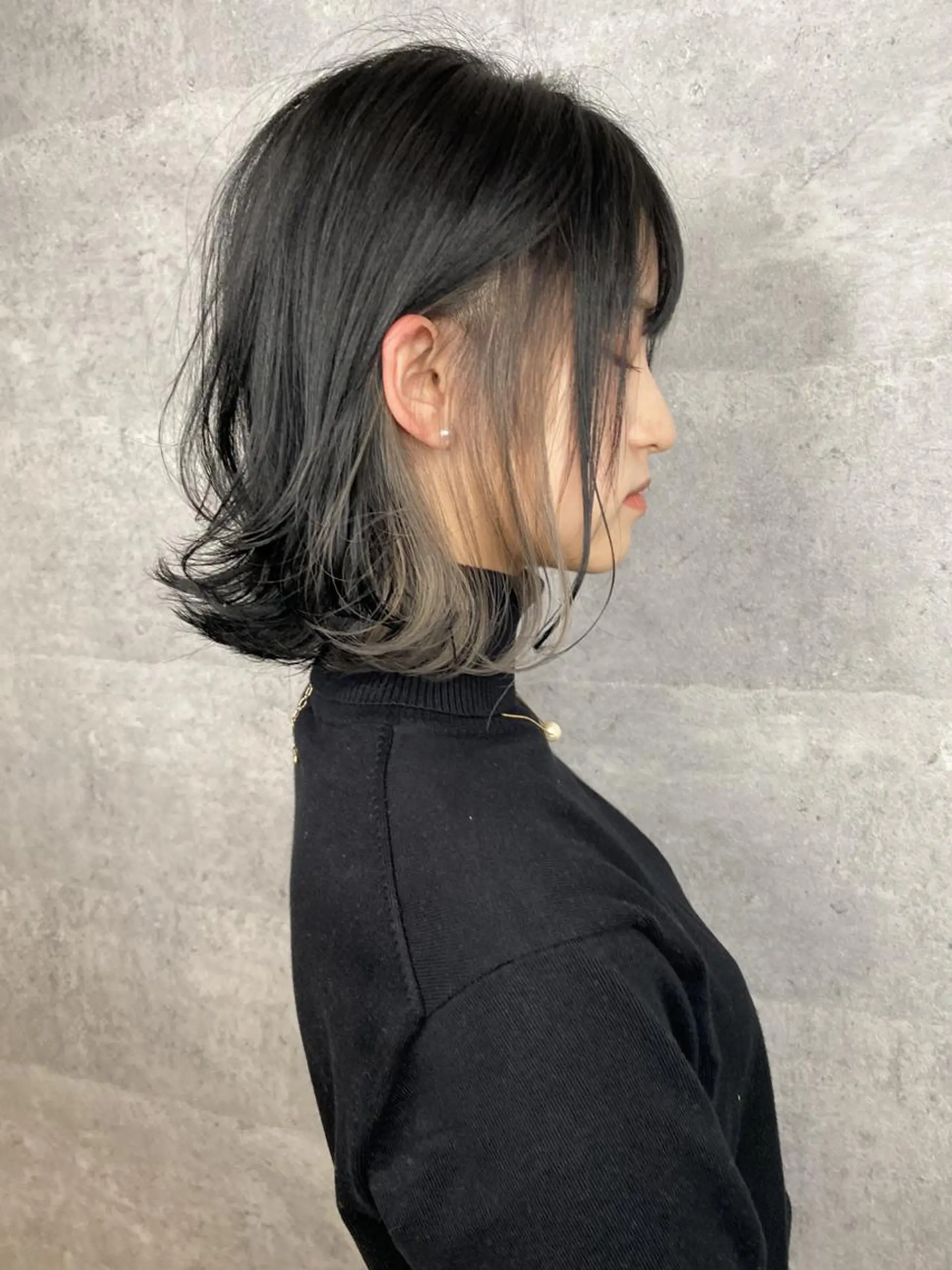 ミディアム カラー ヘアカラー トリートメント _WHITE 天王寺のヘアスタイル