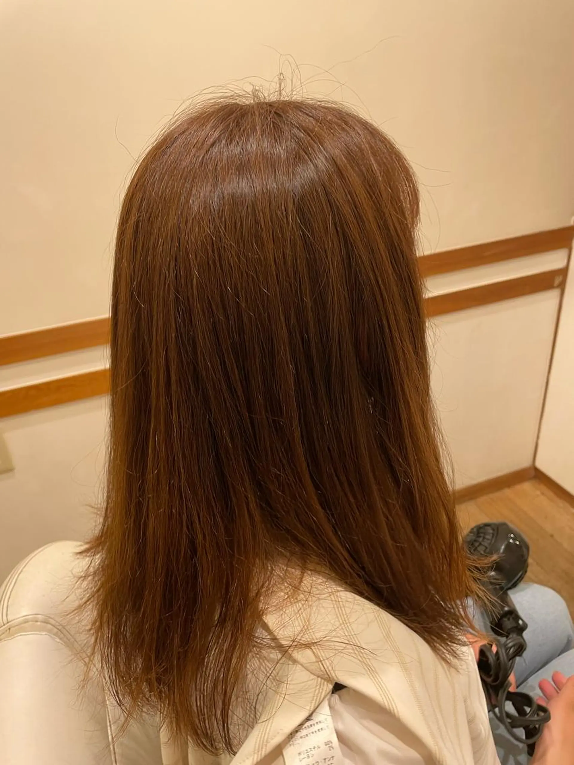 カラー ROSSO北赤羽所属・ROSSO北赤羽 アラカワのヘアスタイル