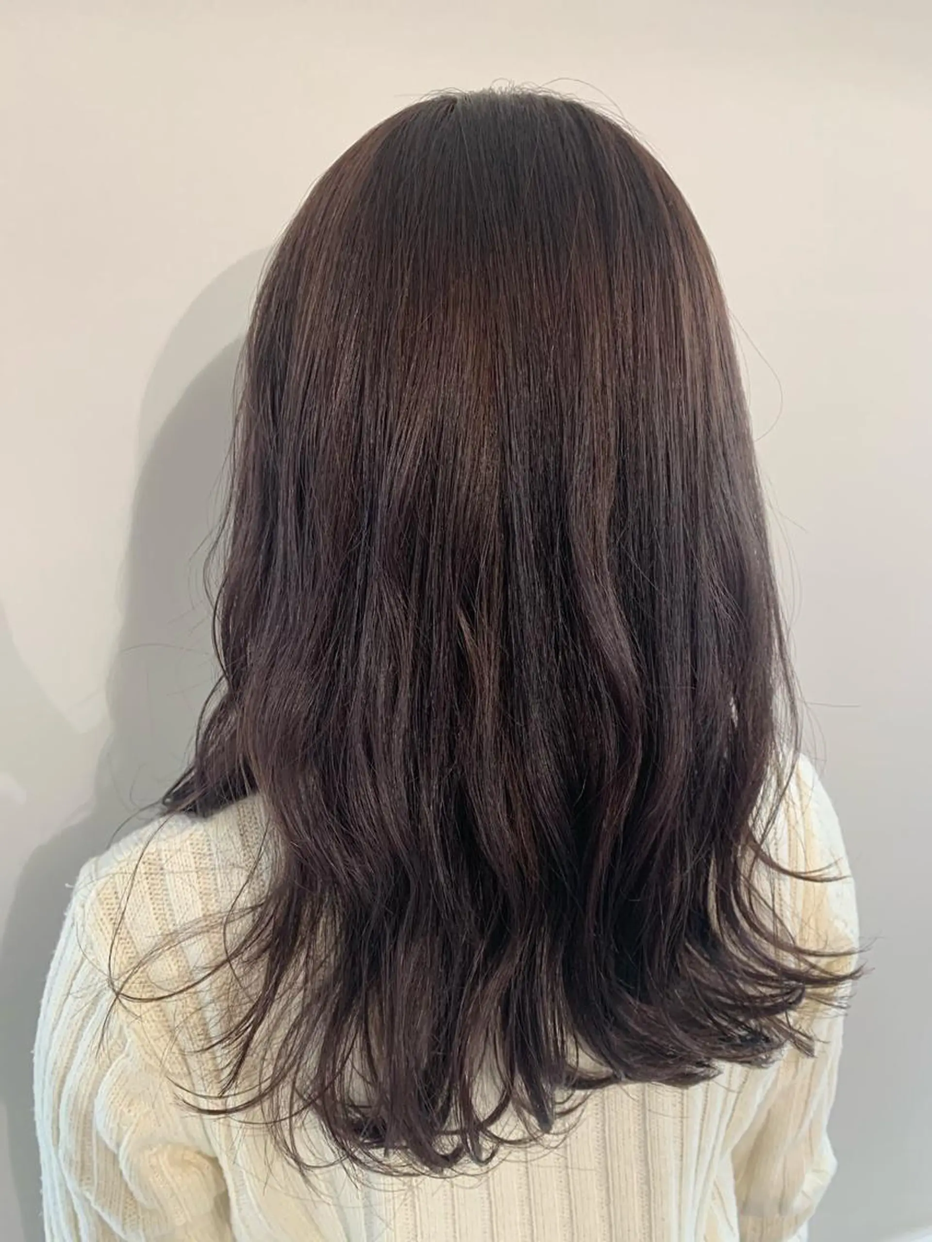 ミディアム カラー パーマ ヘアアレンジ パープルカラー カット ヘアカラー トリートメント 加藤 綾華のヘアスタイル