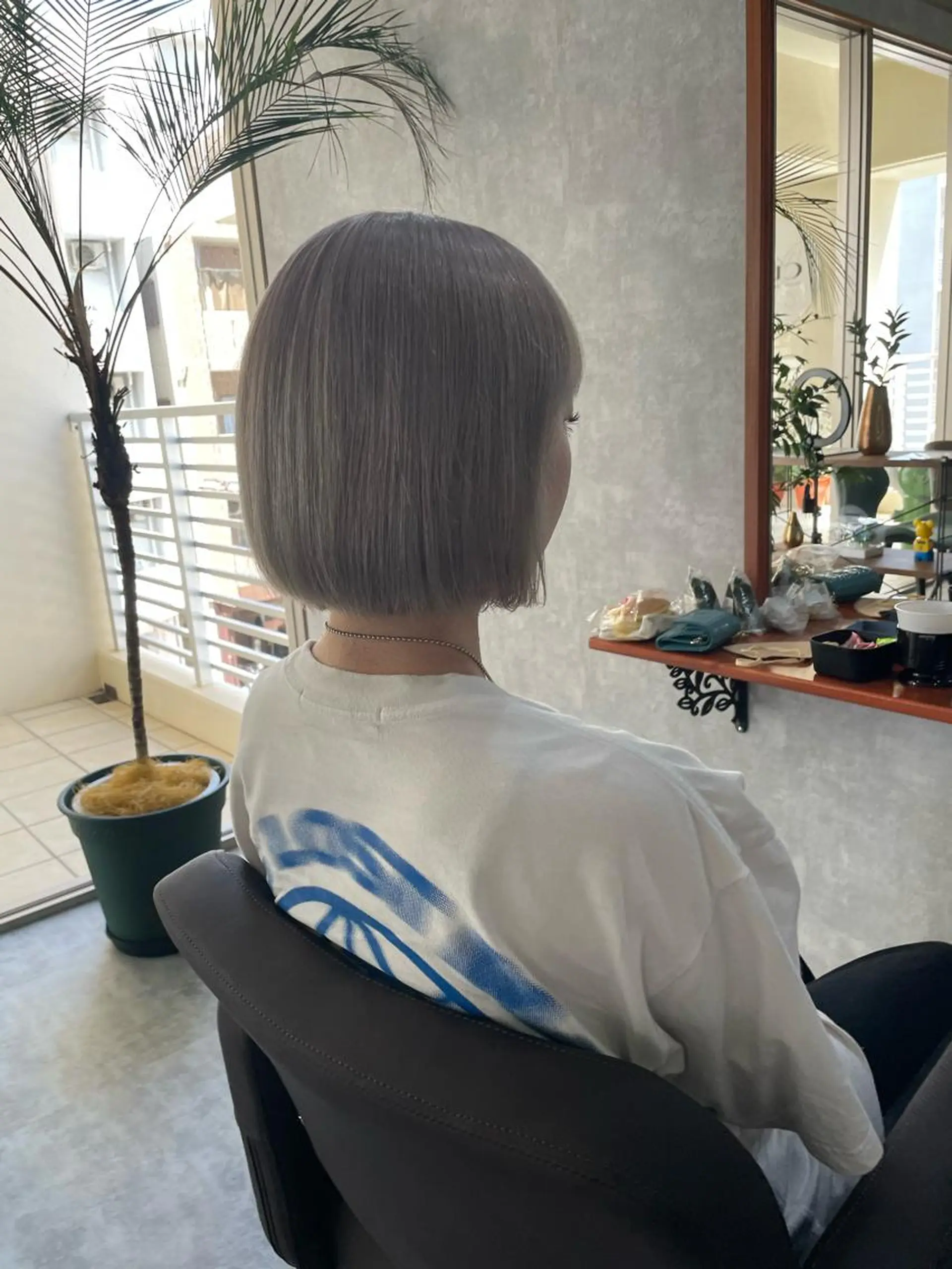 ショート アッシュ 韓国風カラー ボブ ハイライト 韓国風ヘア andKおもろまち店 艶ダブルカラー✨のヘアスタイル