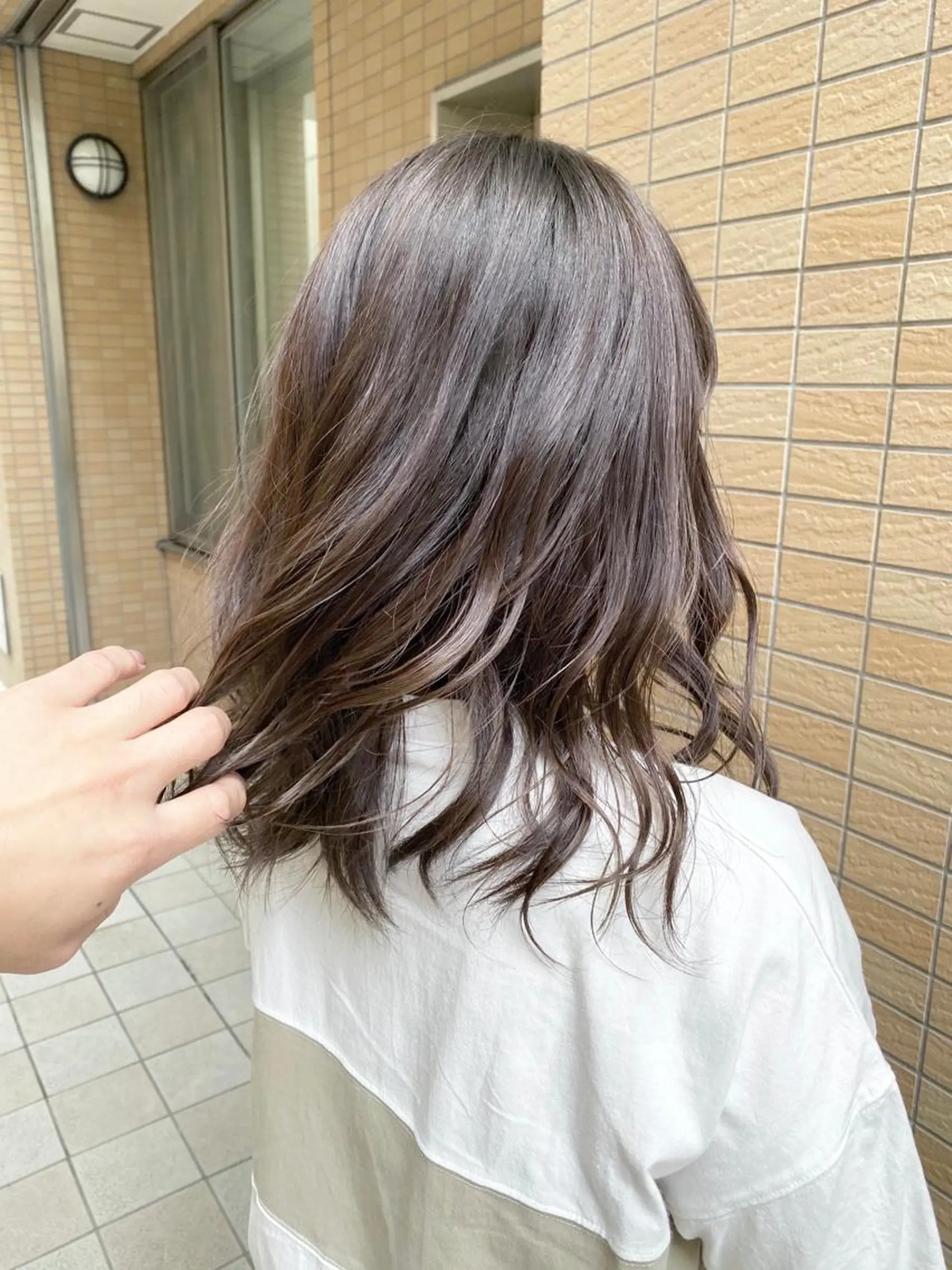 セミロング カラー 髪質改善 ヒデのヘアスタイル