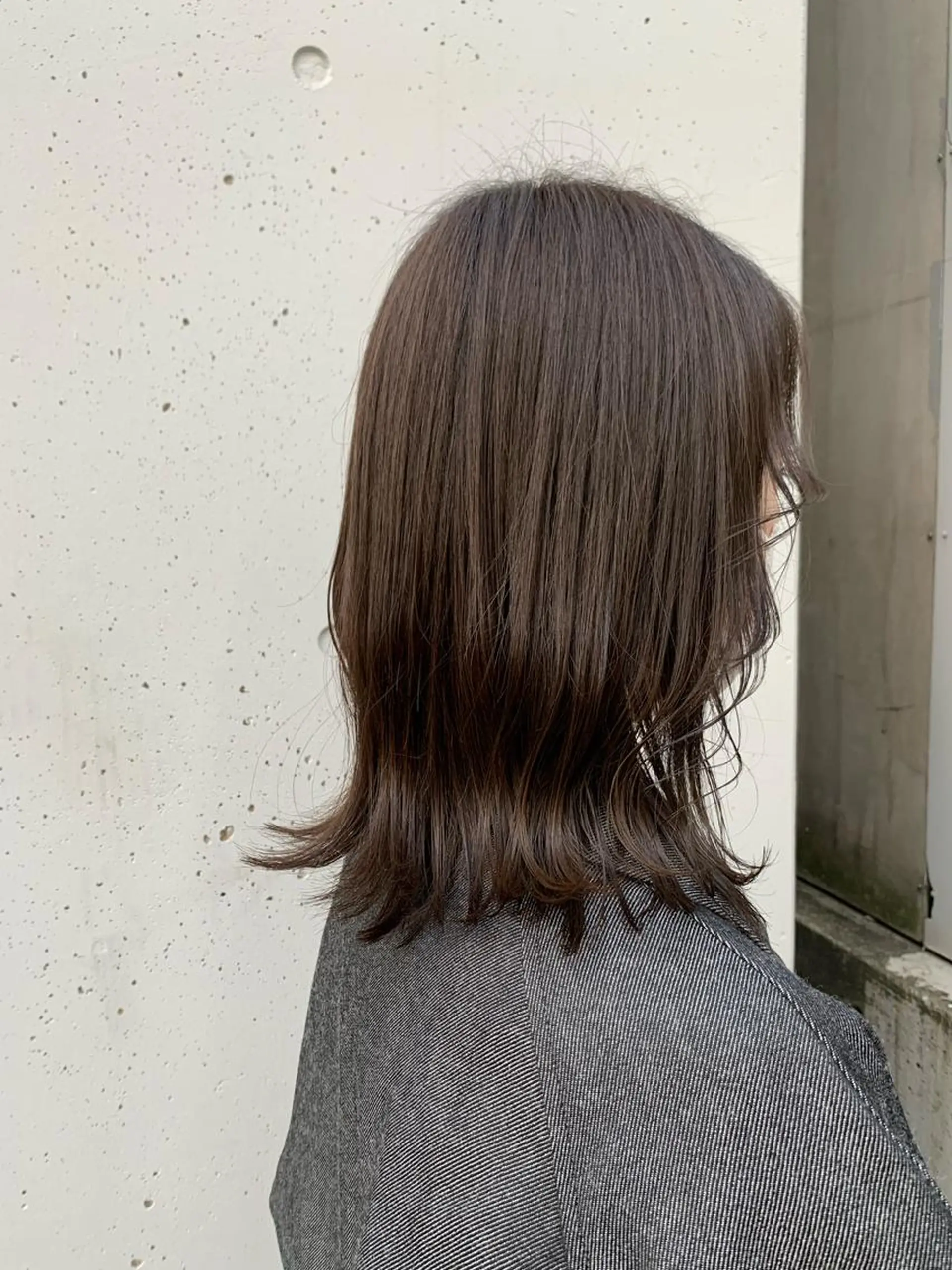 ミディアム カラー ベージュカラー ブリーチ モカベージュ ブリーチなしカラー 似合わせカラー🫶 小川千波のヘアスタイル