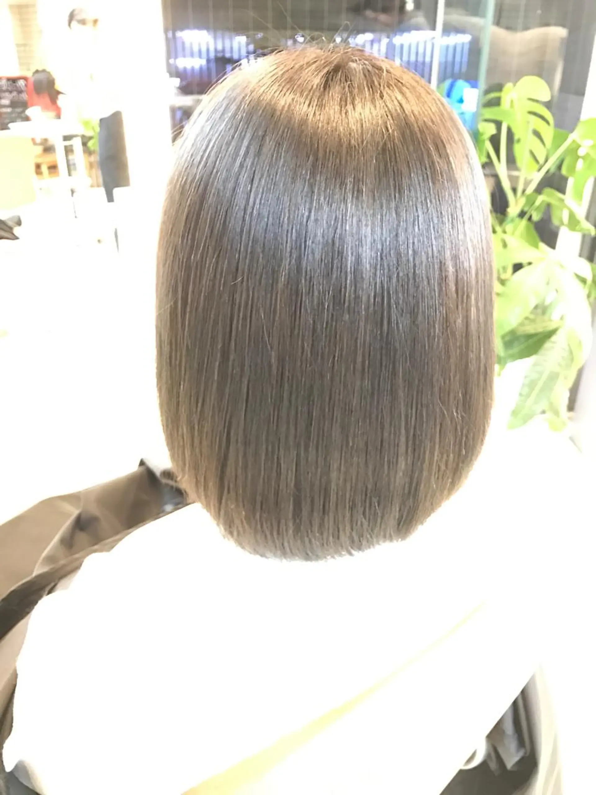 ミディアム カラー 坂西 春果のマツエク・マツパデザイン