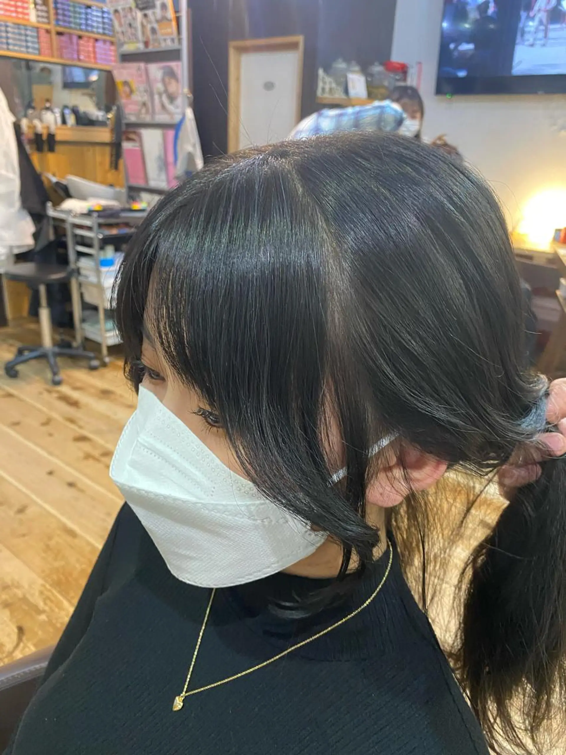 ロング カラー 顔周りカット おくれ毛 カット 【韓国レイヤー特化 ハッシュカット】のヘアスタイル