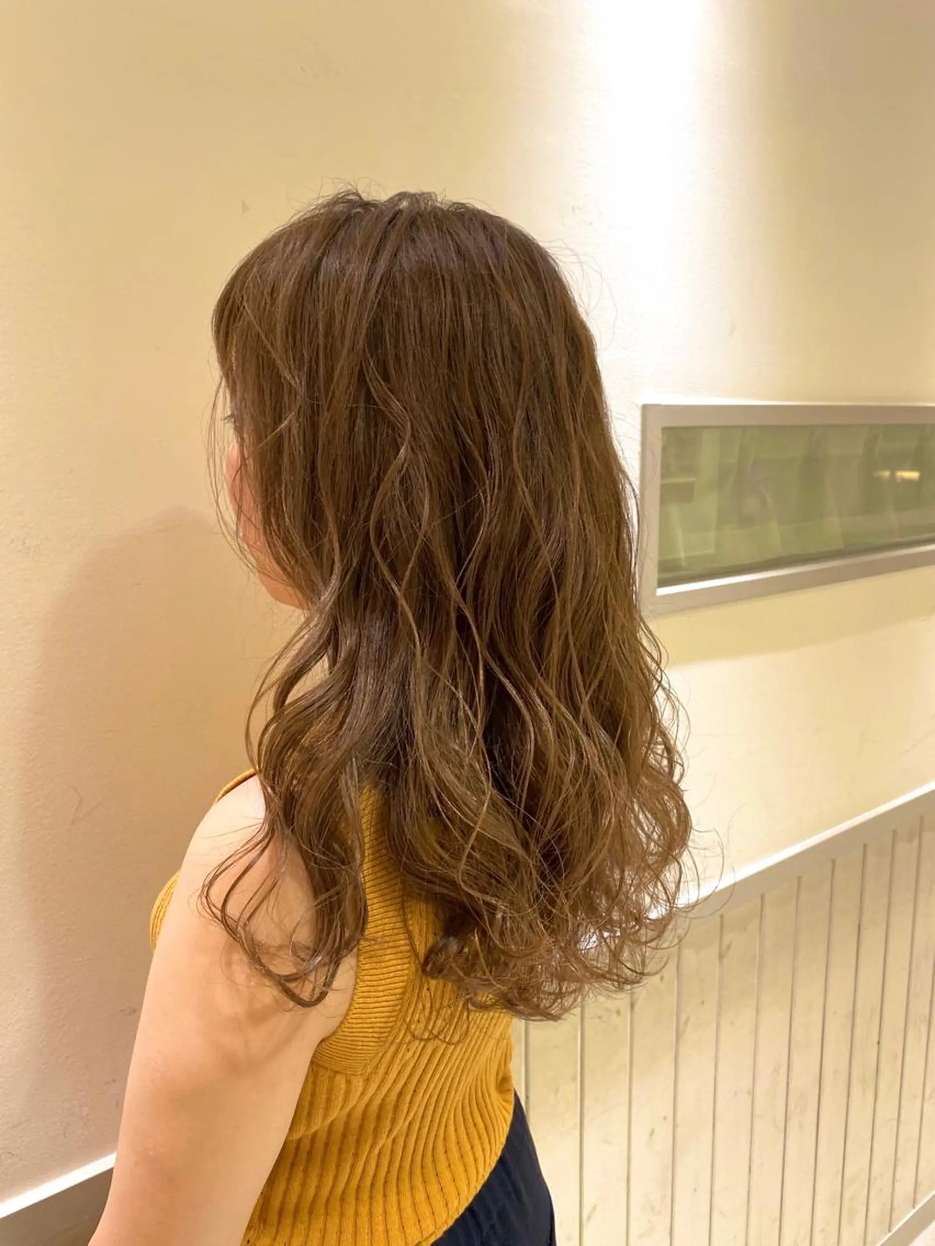 ロング アッシュ アッシュグレー アッシュグレージュ ハイライト 小顔似合わせ 前田ヒロコのヘアスタイル