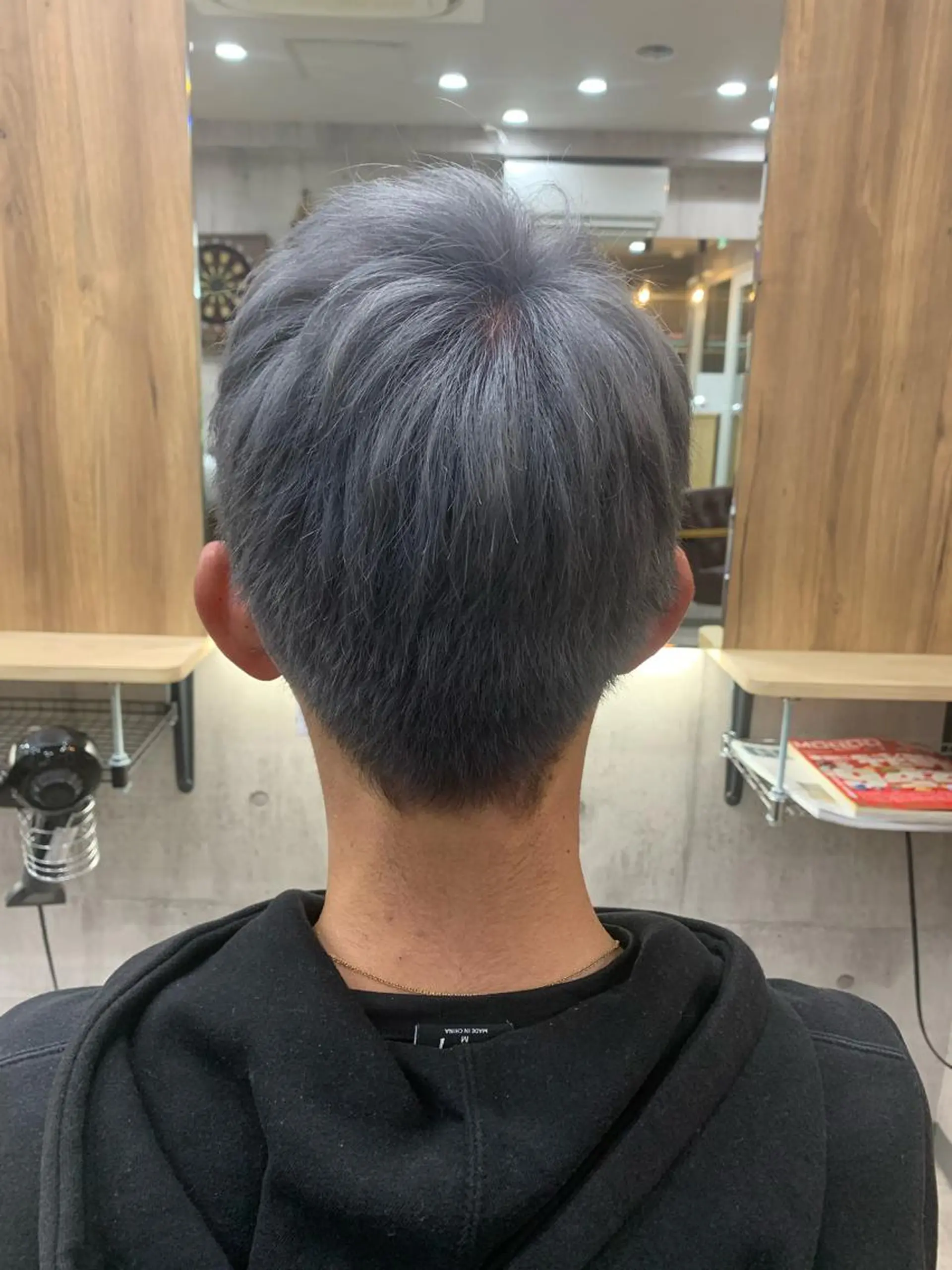 ショート カラー バレイヤージュ ブリーチ ケアブリーチ ダブルカラー グラデーションカラー ヘアカラー memento 斎藤大覚のヘアスタイル