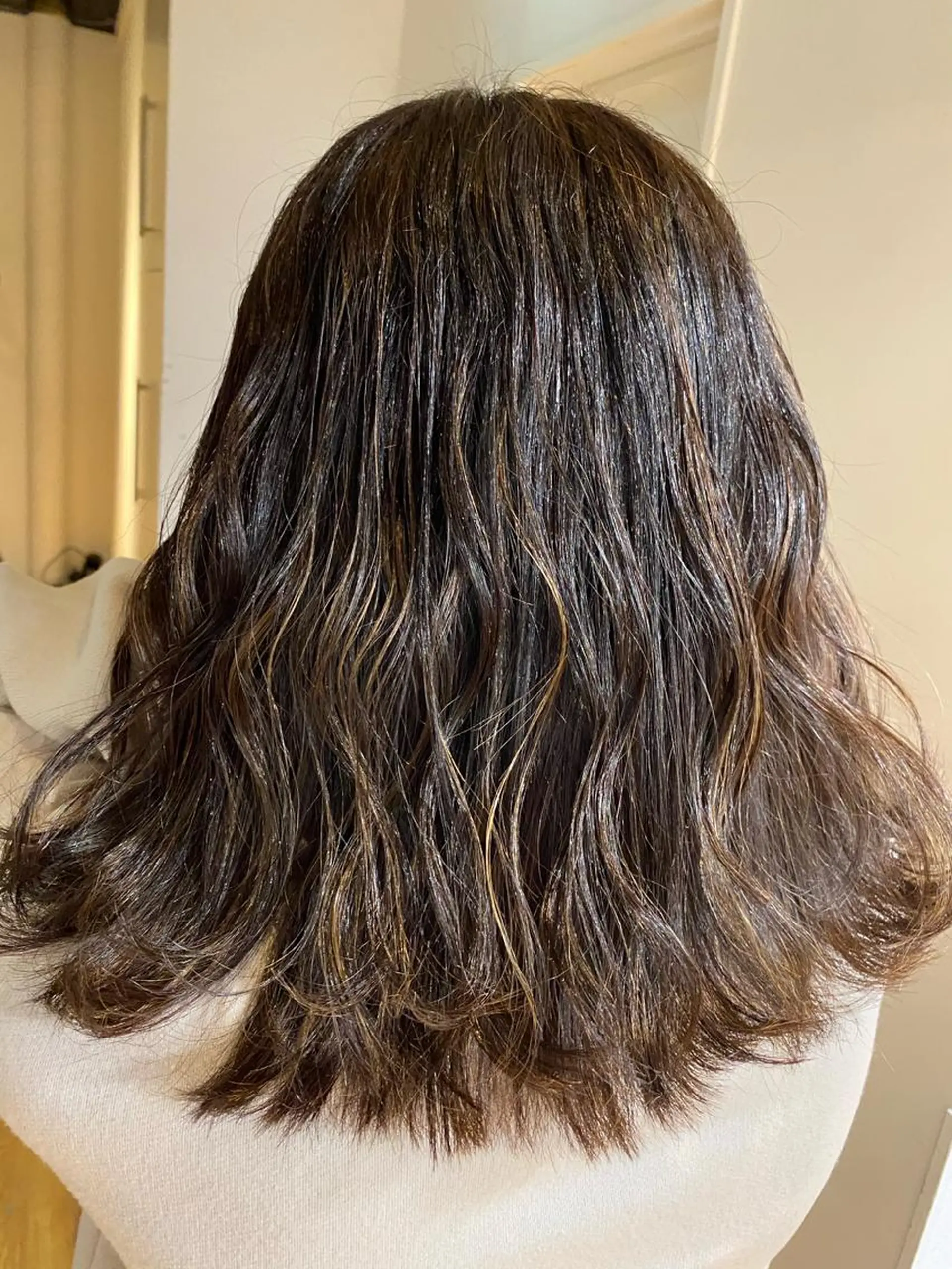 セミロング カラー ヘアアレンジ ハイライトカラー ハイライト 久米 治仁のヘアスタイル