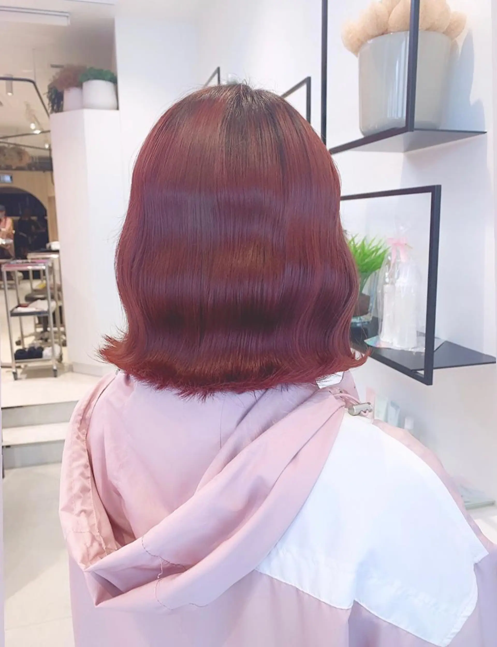 ミディアム みなもと ちはるのヘアスタイル