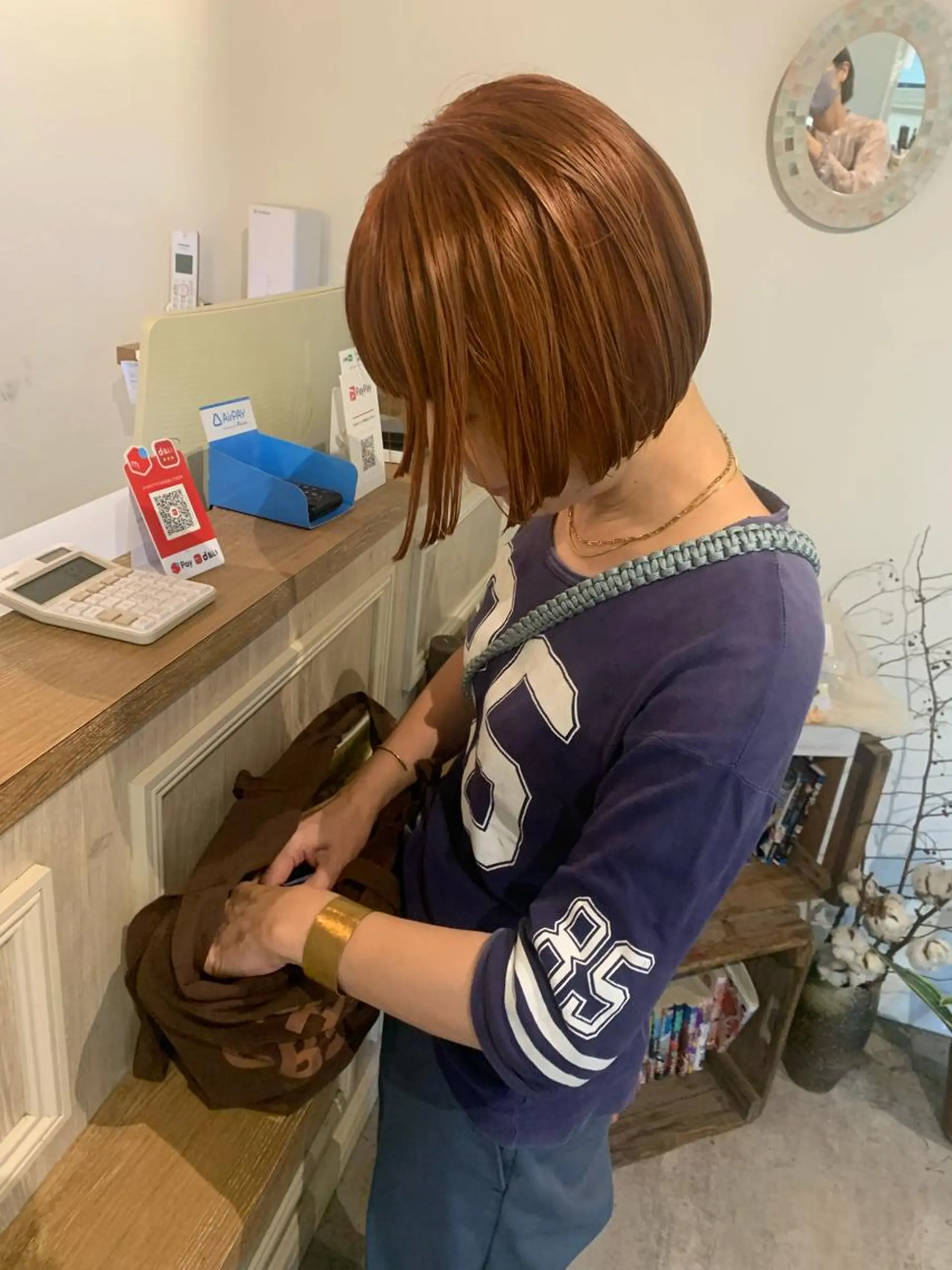 ショート カラー ボブ カット ヘアカラー HARE 川崎晴佳のヘアスタイル