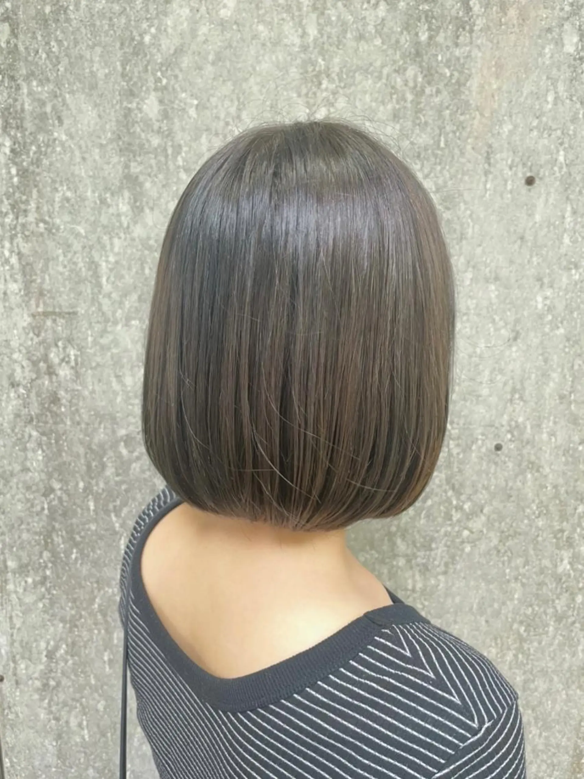 ミディアム カラー Of　HAIR所属・外山 なつ美のヘアスタイル