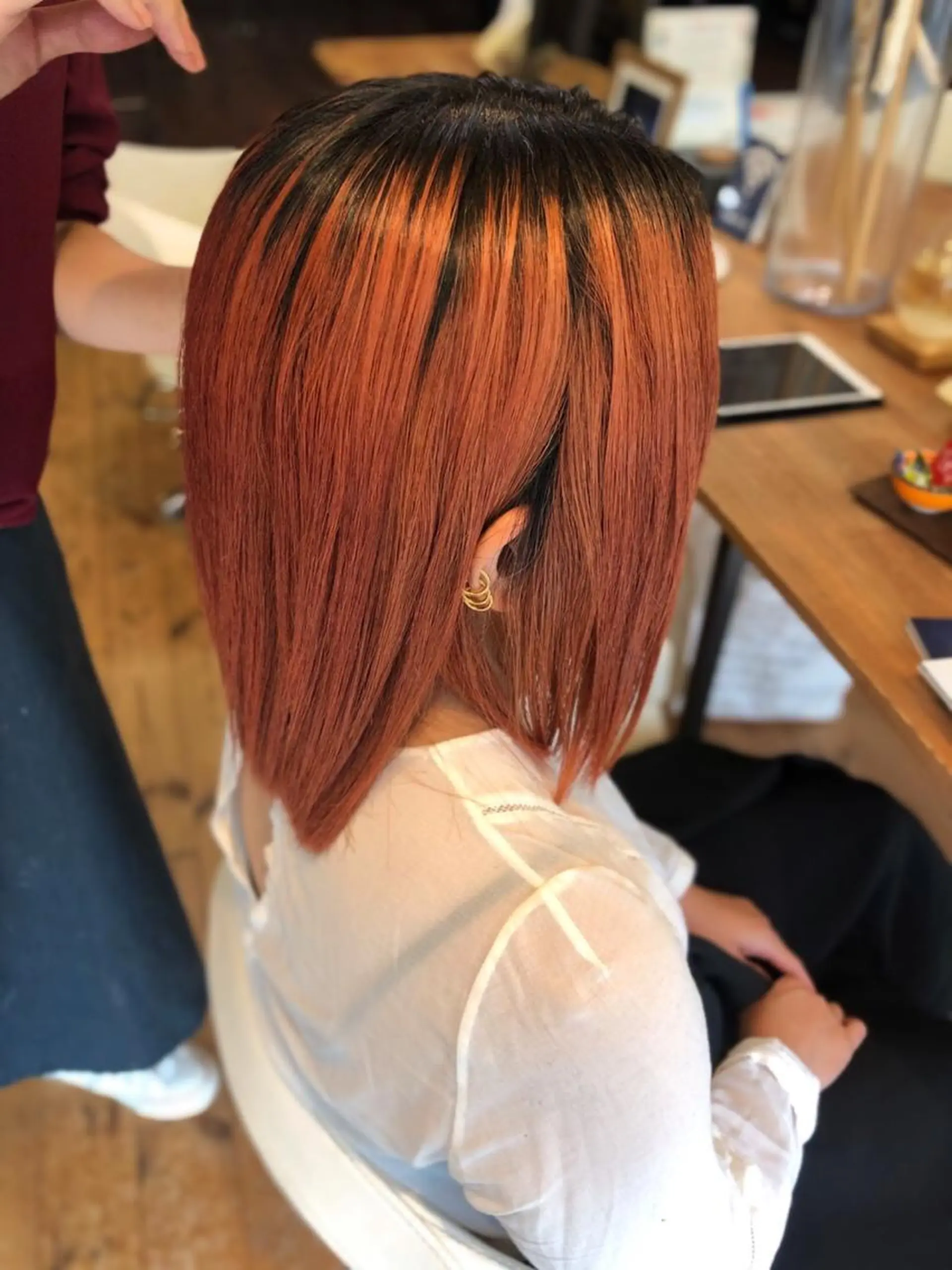 ミディアム カラー BEACH　HAIR&NAIL所属・両国駅徒歩1分⭐️ アイロン仕上げのヘアスタイル