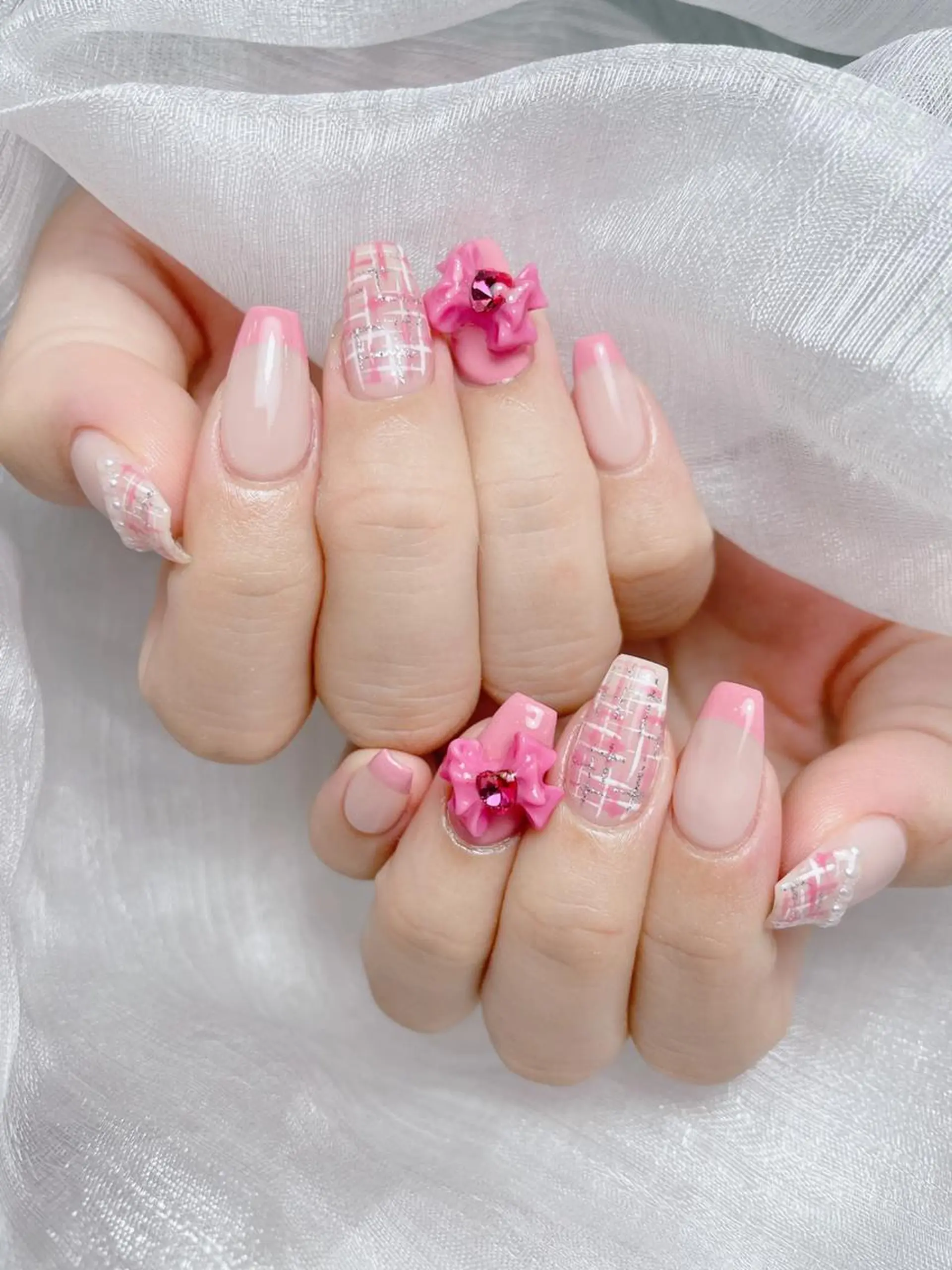 ネイル Elegantbea utyミクのネイルデザイン