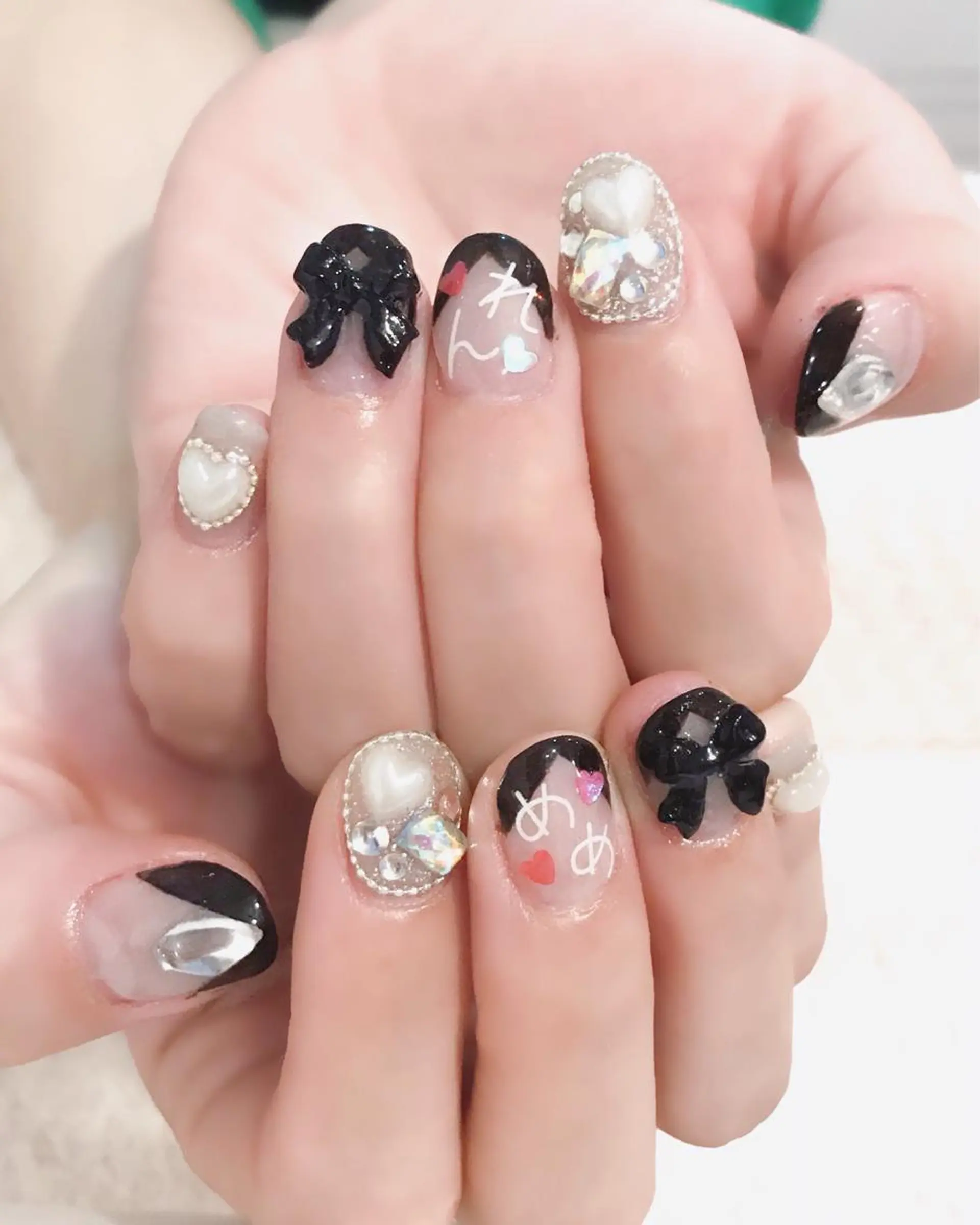 ネイル ジェルネイル ハート キラキラネイル 韓国ネイル リボン Nyanco Nailのネイルデザイン