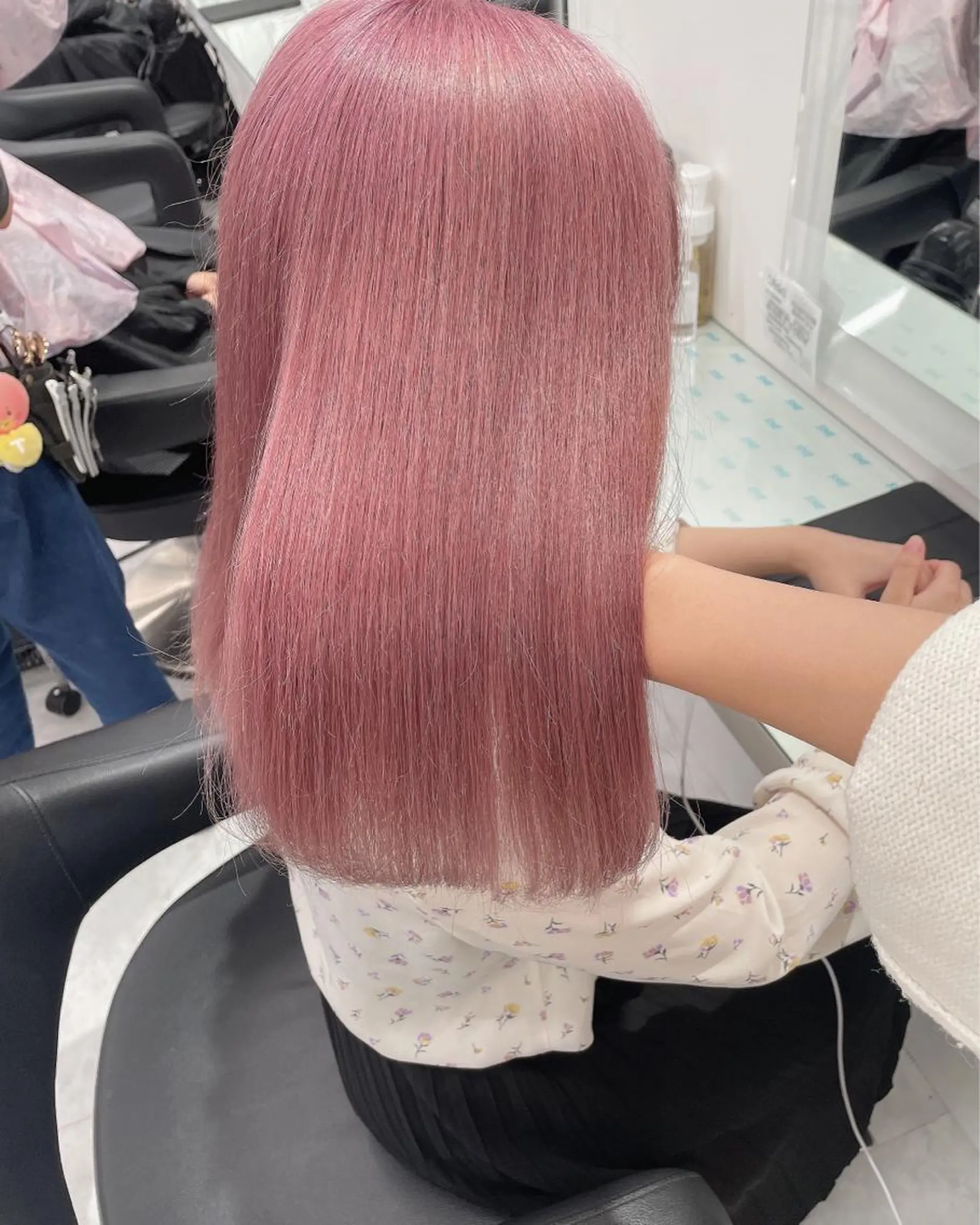 セミロング カラー ヘアカラー 💗🤍透明感カラー 🤍💗kanonのヘアスタイル