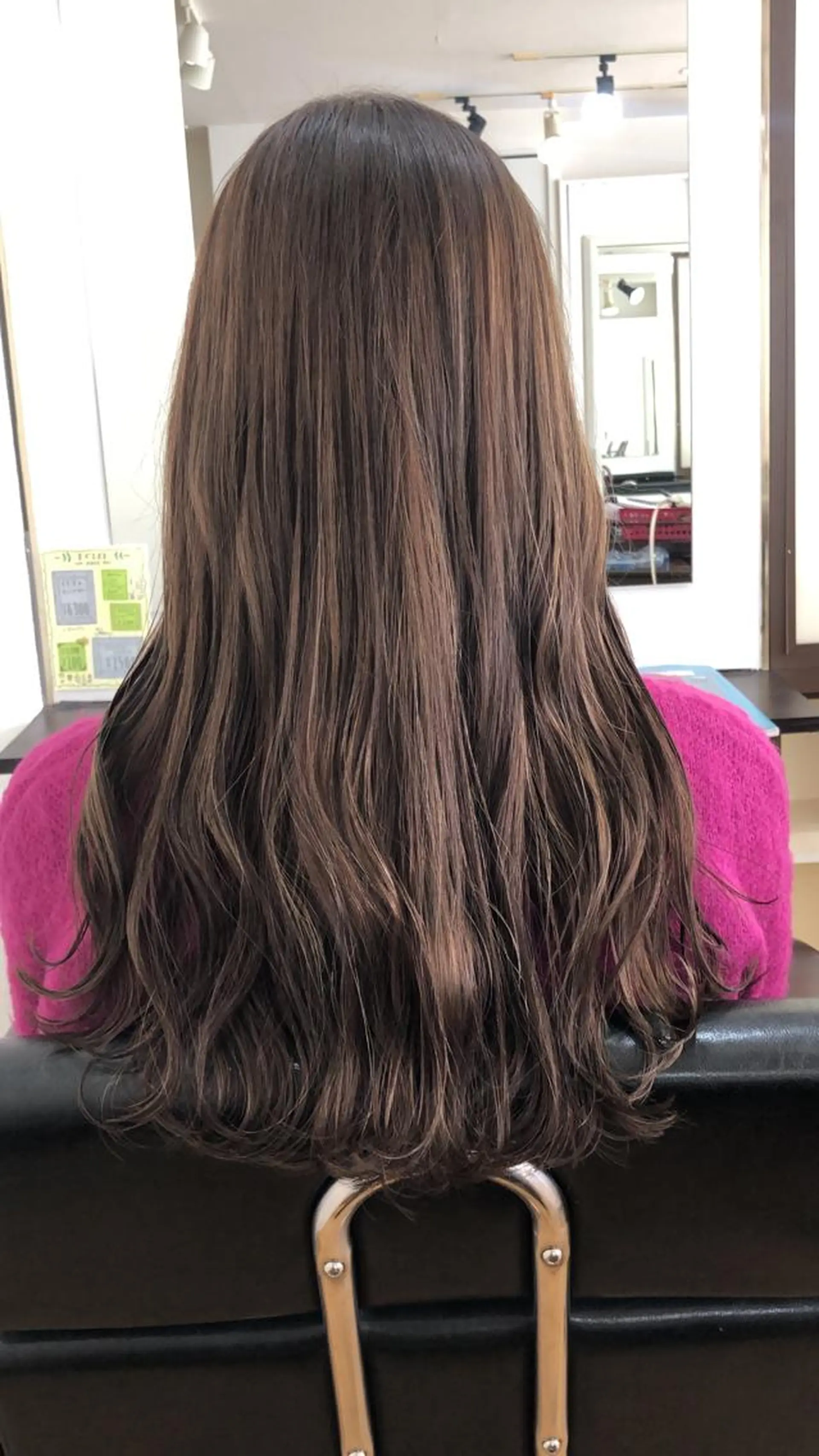 ロング カラー タカハシ ユウキのヘアスタイル