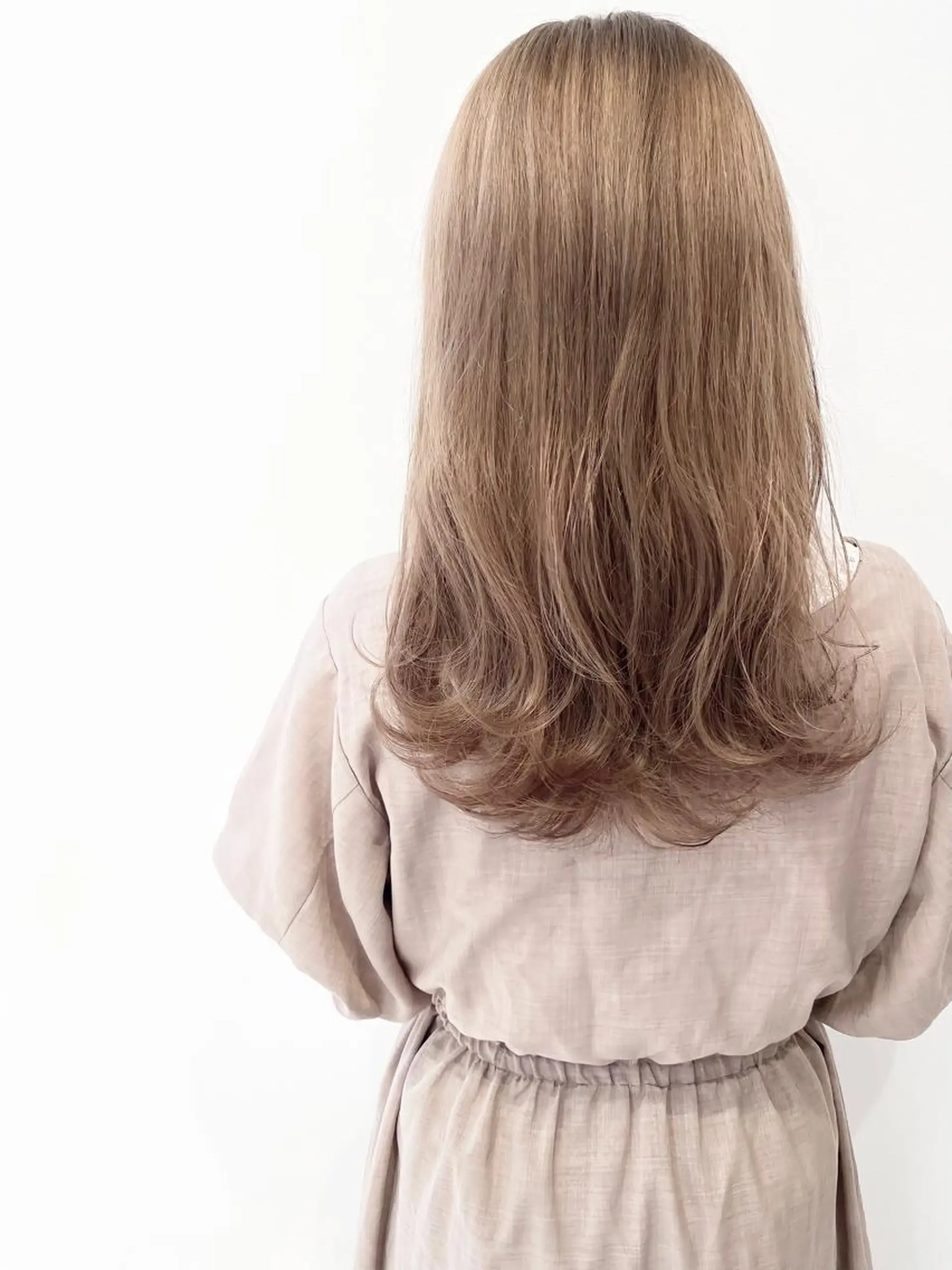 ロング カット ヘアカラー トリートメント MYRTLE TSUNODAのヘアスタイル