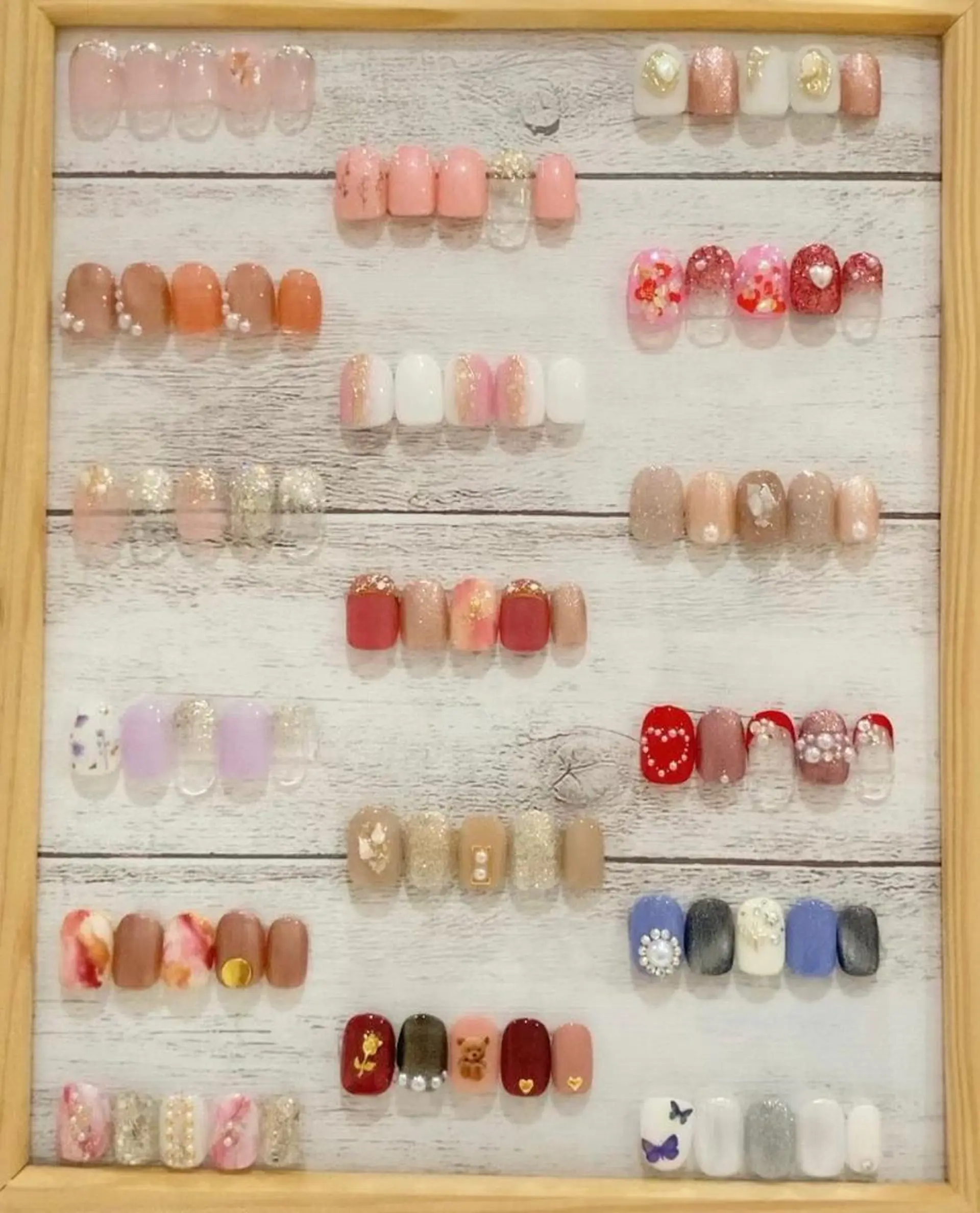 ネイル 長さ出し ジェルネイル 卒業式 韓国ネイル マグネットネイル ハンドネイル Nail&eye Belire 新宿のネイルデザイン