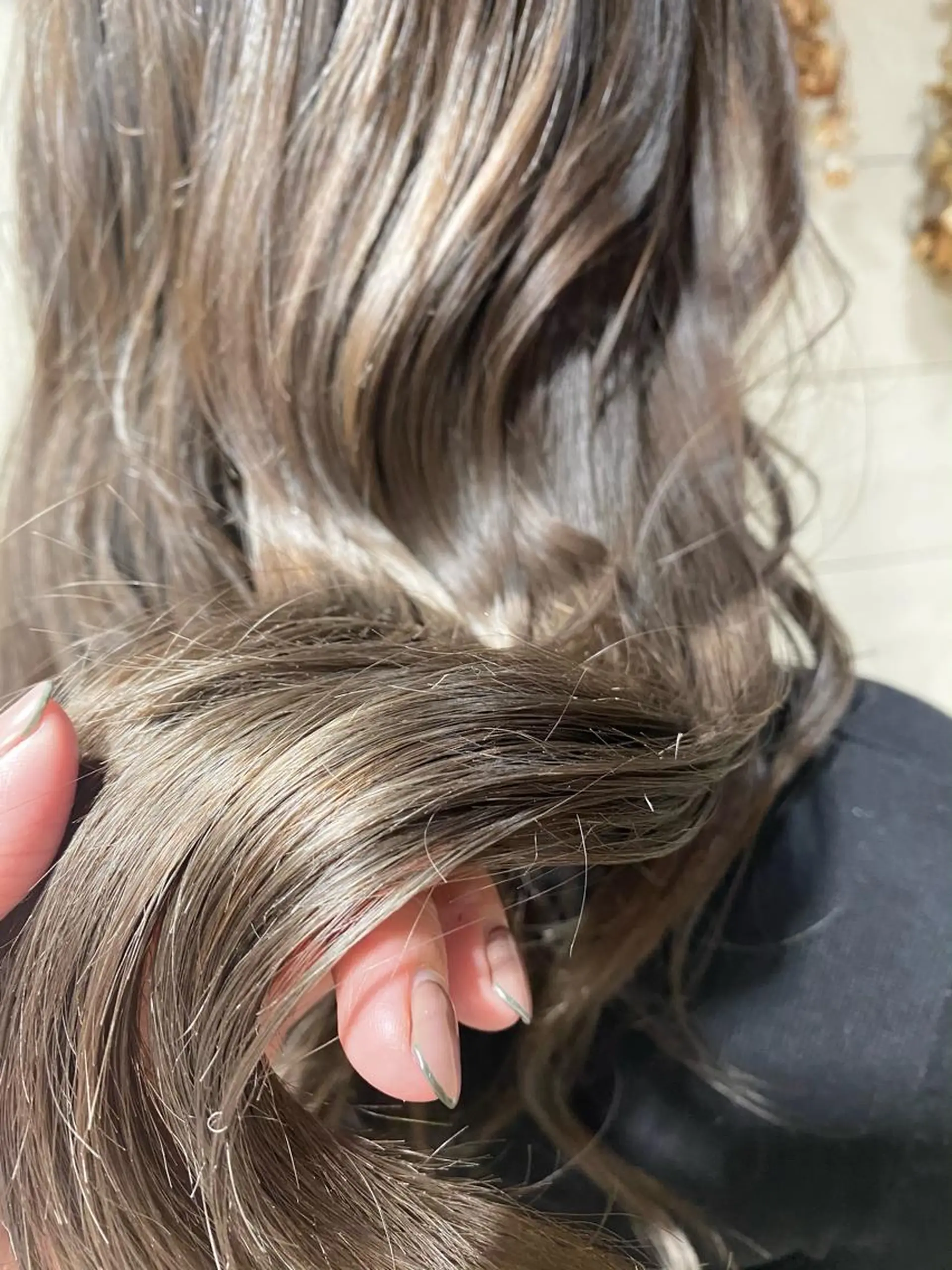 ロング カラー ミズタ マイのヘアスタイル