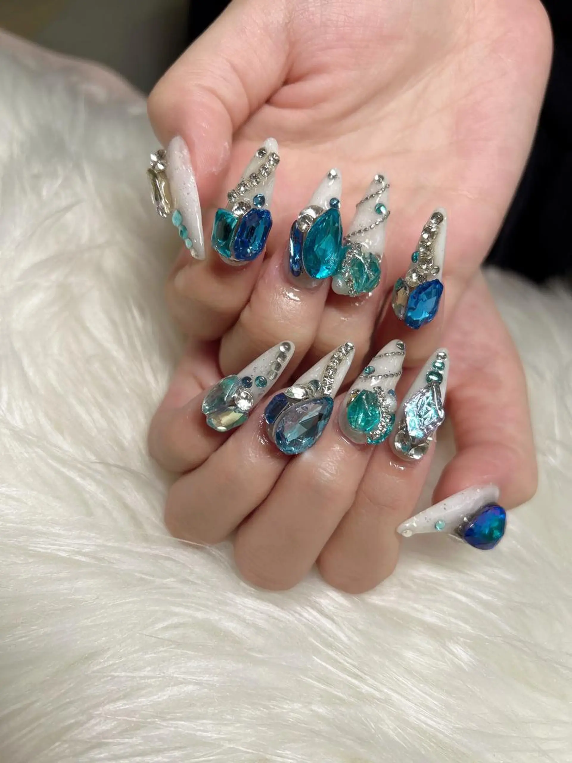 セミロング ネイル 《LB》ラブリエ Nail&eyeのマツエク・マツパデザイン