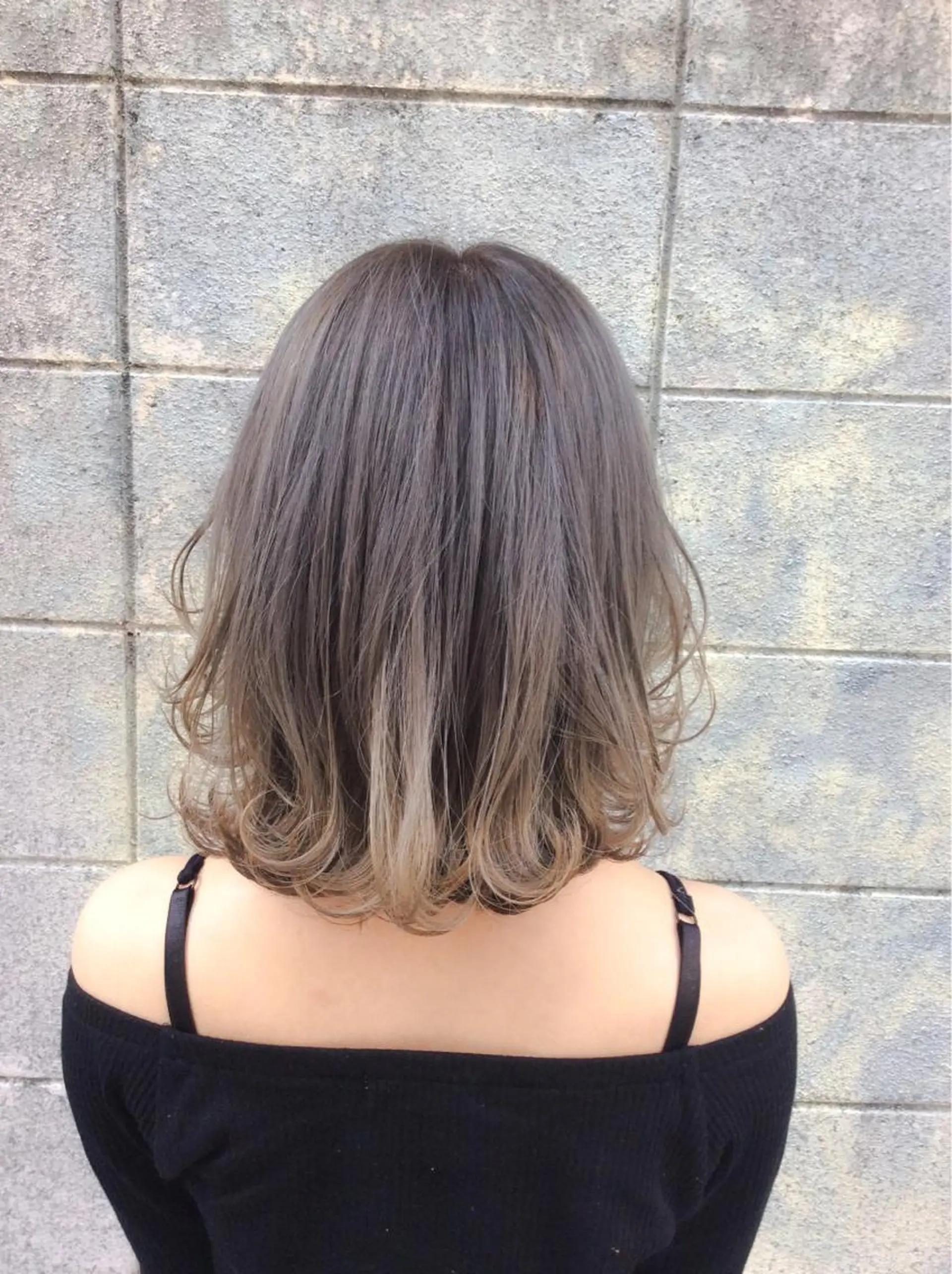 ミディアム カラー 堀江/心斎橋/西大橋 四ツ橋【Vers】のヘアスタイル