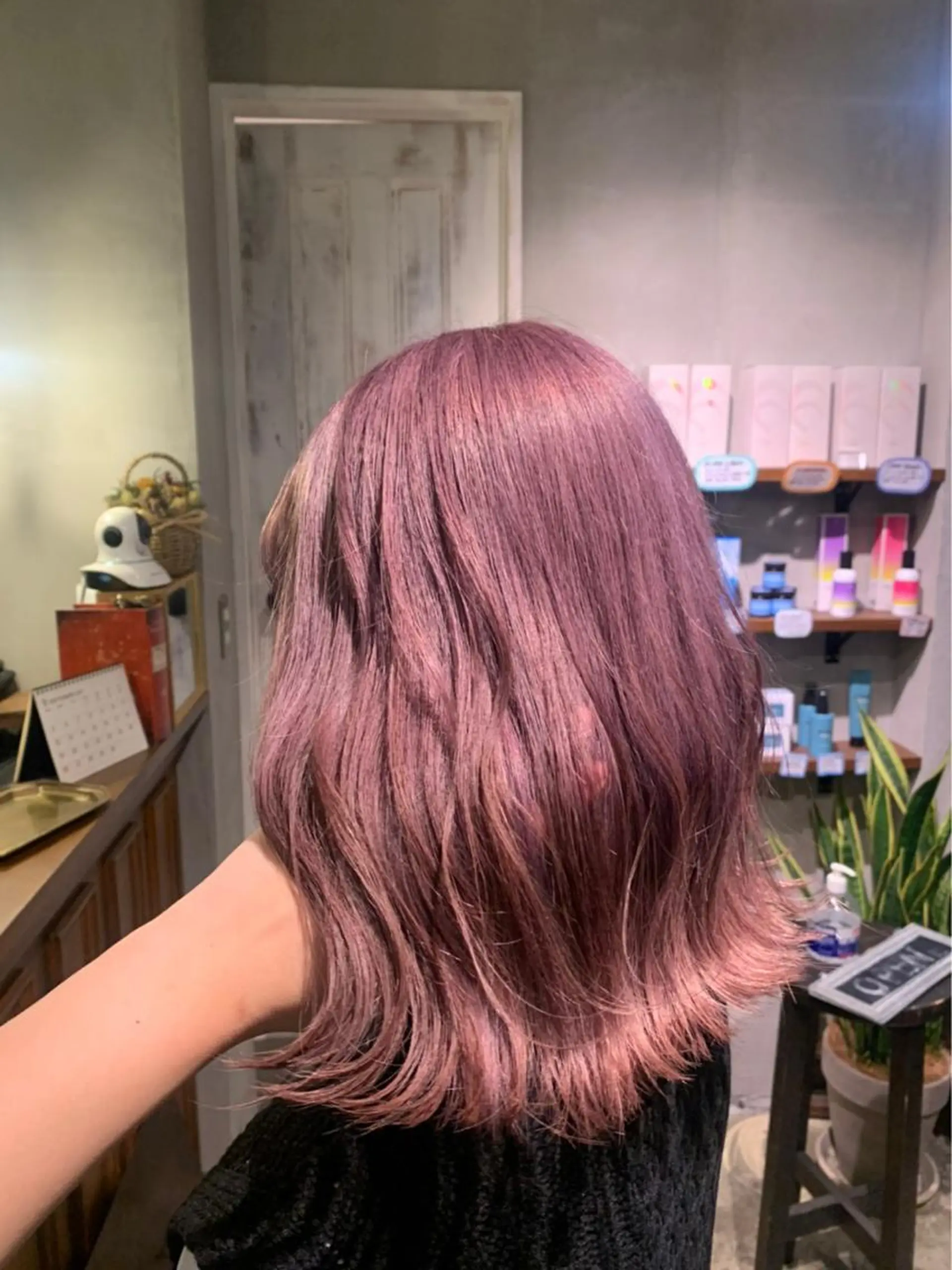 セミロング カラー ヘアアレンジ ベージュカラー ピンクカラー ピンクベージュ カット 縮毛矯正 トリートメント HACCH （ハッチ）所属・🪼ボブ/ミニボブ /髪質改善🪼のヘアスタイル