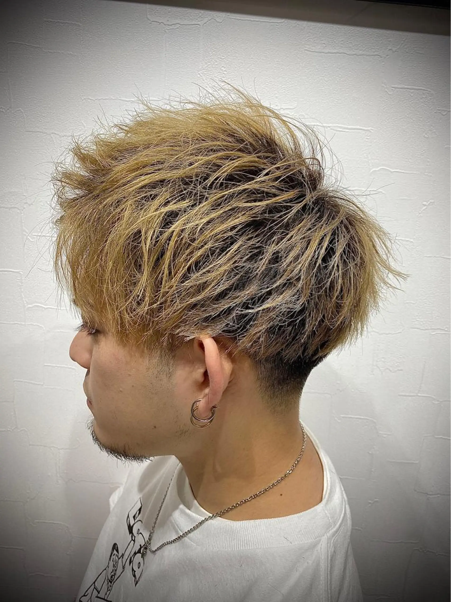 ショート _WHITE所属・黒川 陵のヘアスタイル