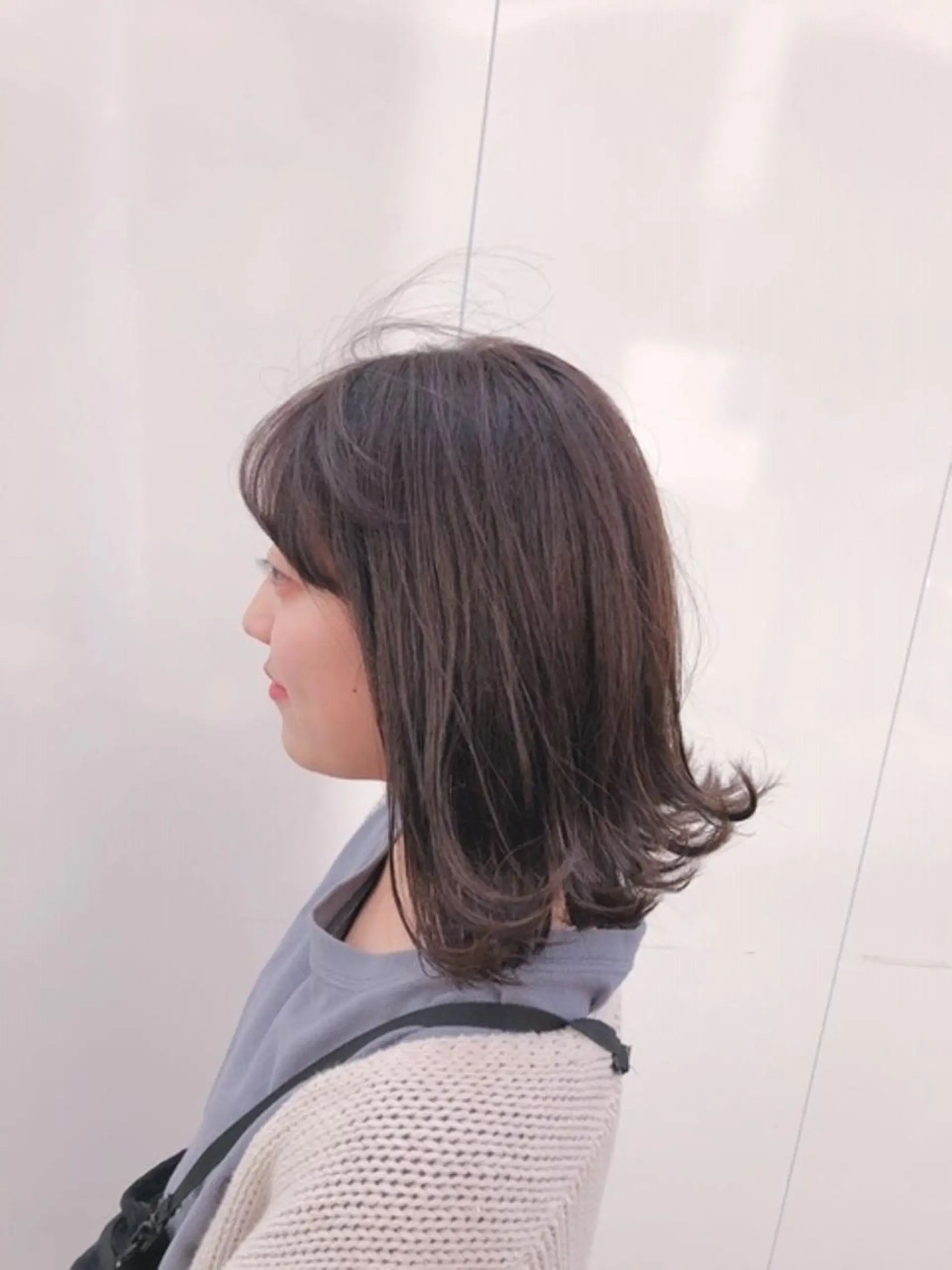 ショート カラー ヘアアレンジ グレージュ ボブ 外ハネヘア カット ヘアカラー トリートメント Joshua / 素髪改善のヘアスタイル
