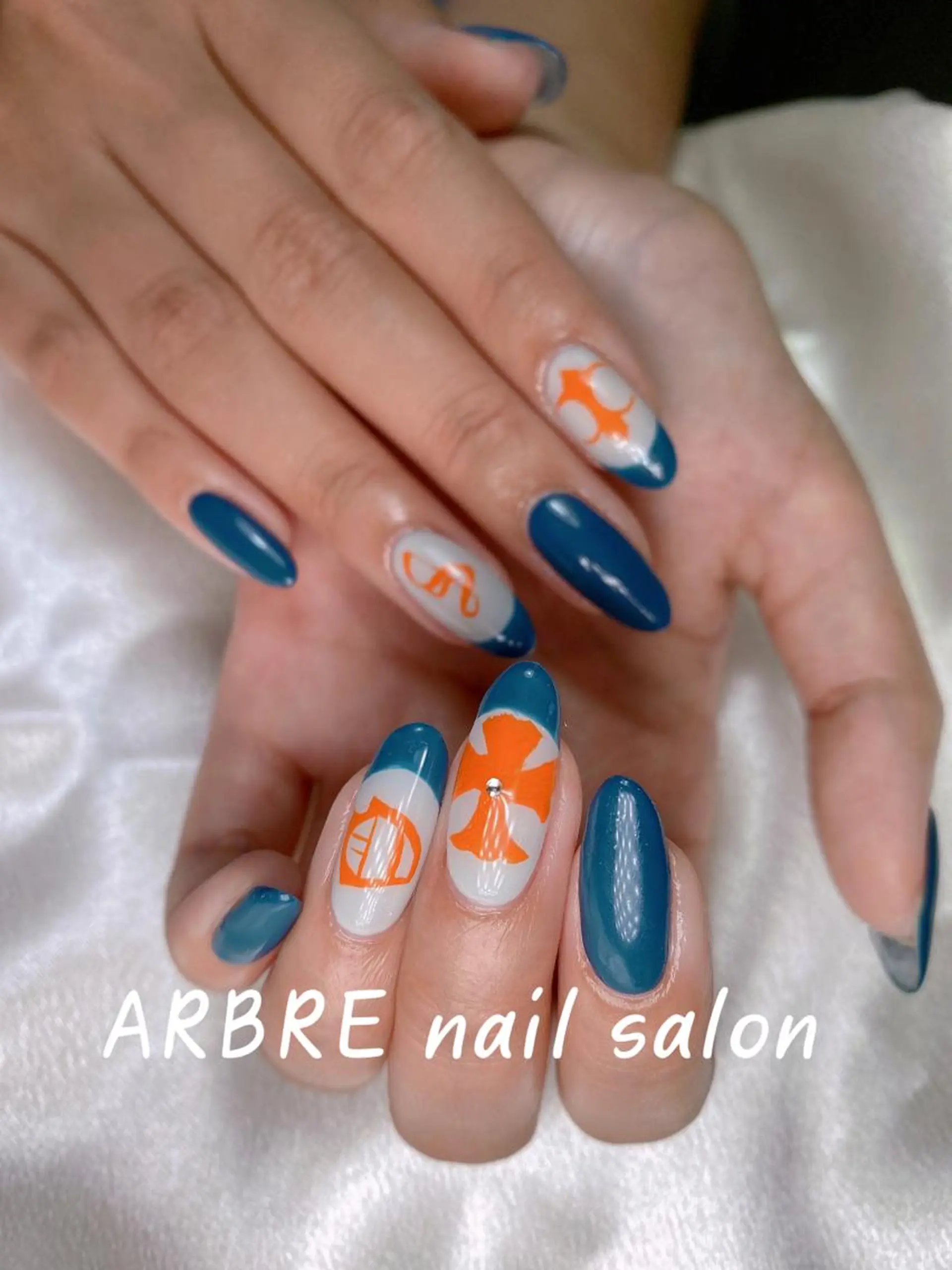 ネイル ハンドネイル ハンドケア 小林 凛のネイルデザイン