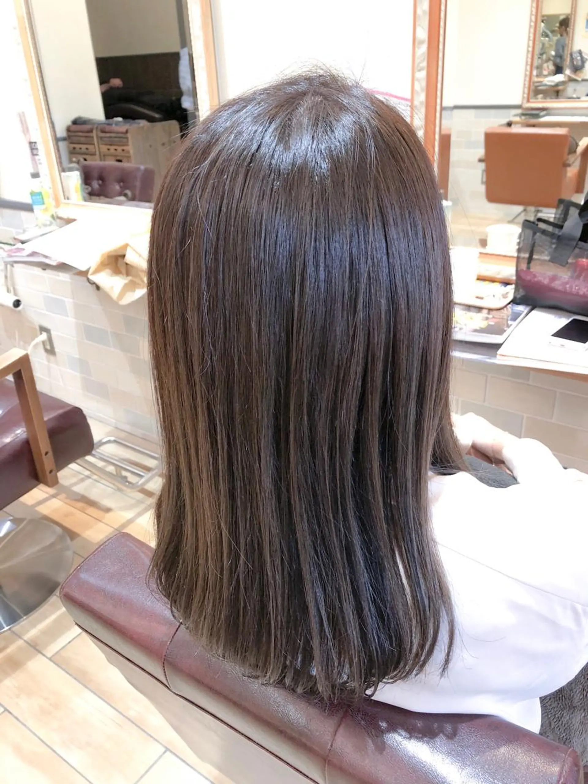 ロング カラー アッシュ アッシュグレー アッシュグレージュ グレージュ un所属・un 溝の口 伊豆本のマツエク・マツパデザイン