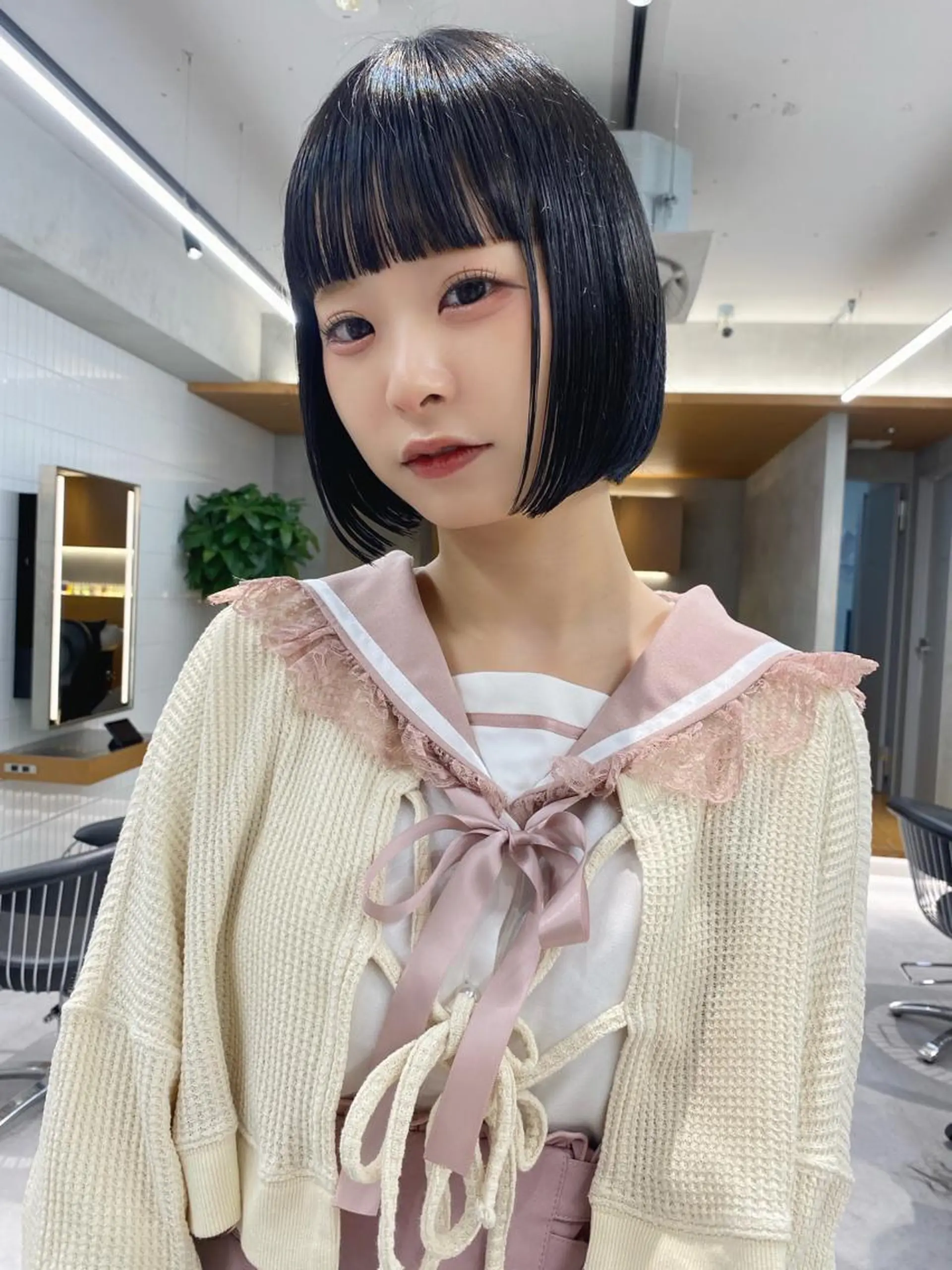 ミディアム カラー カット ヘアカラー トリートメント センターパート/ 暖色カラーayuのヘアスタイル